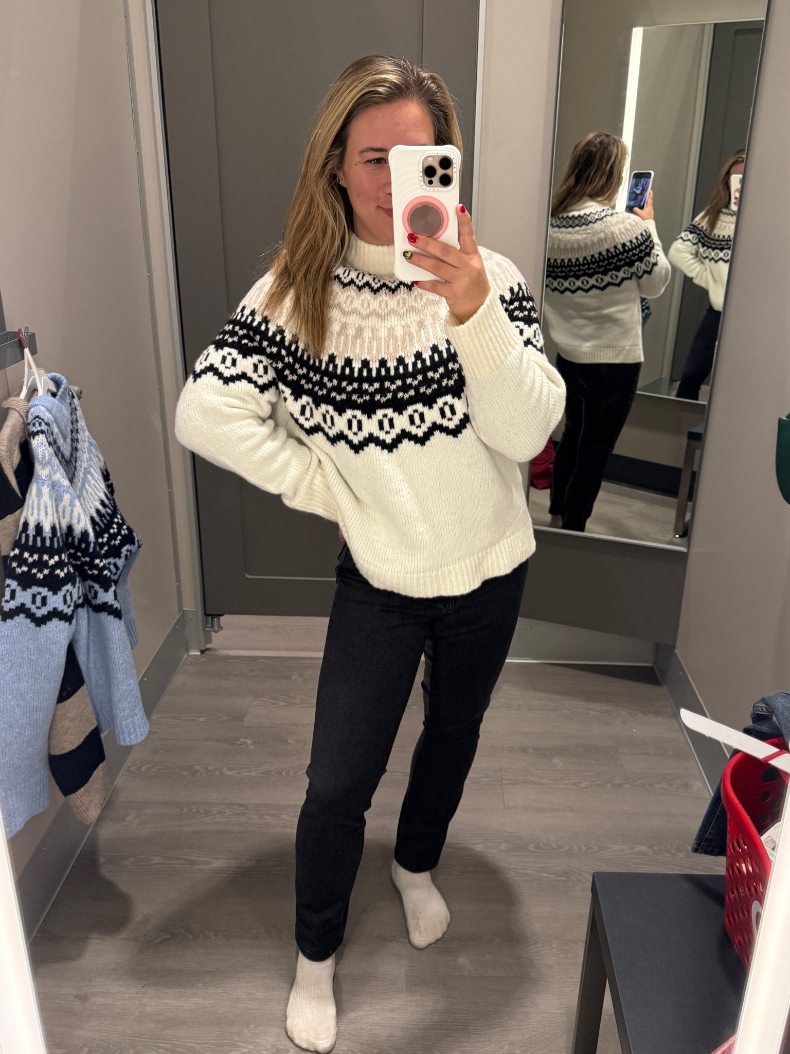 Winter neutral sweater! Oversized, wearing xs. Go regular size if you want to wear with leggings 



#LTKStyleTip #LTKSeasonal #LTKHoliday