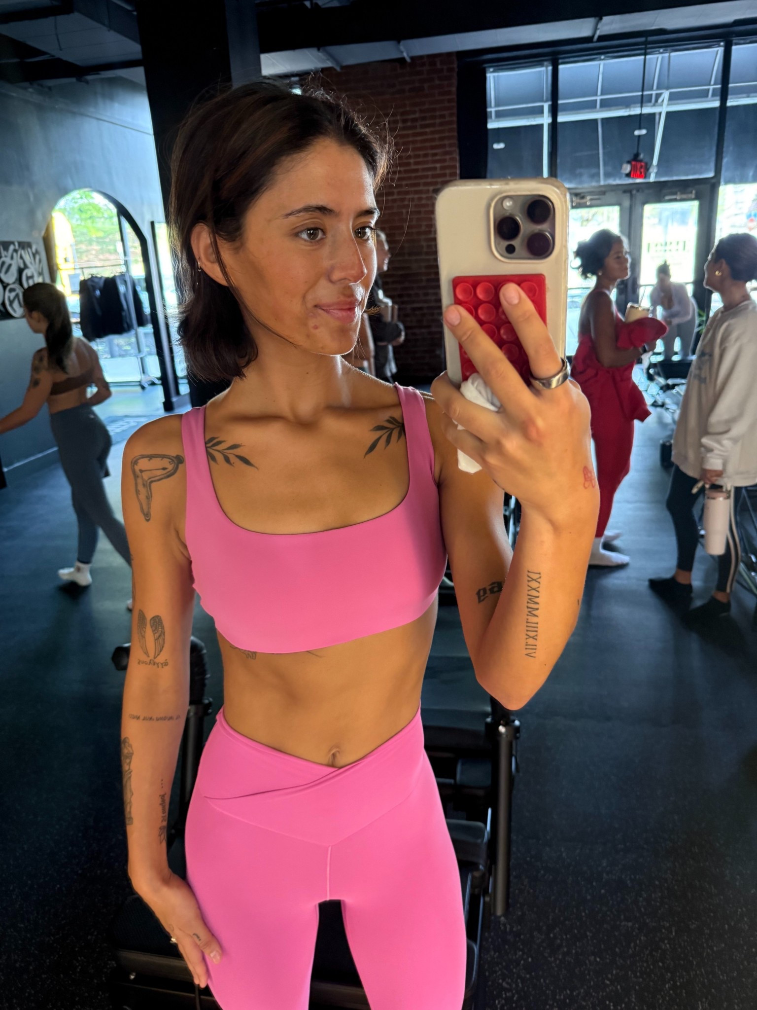 My workout set of the day🩷🌸🌷

#LTKActive #LTKfitnessgoals #LTKootd