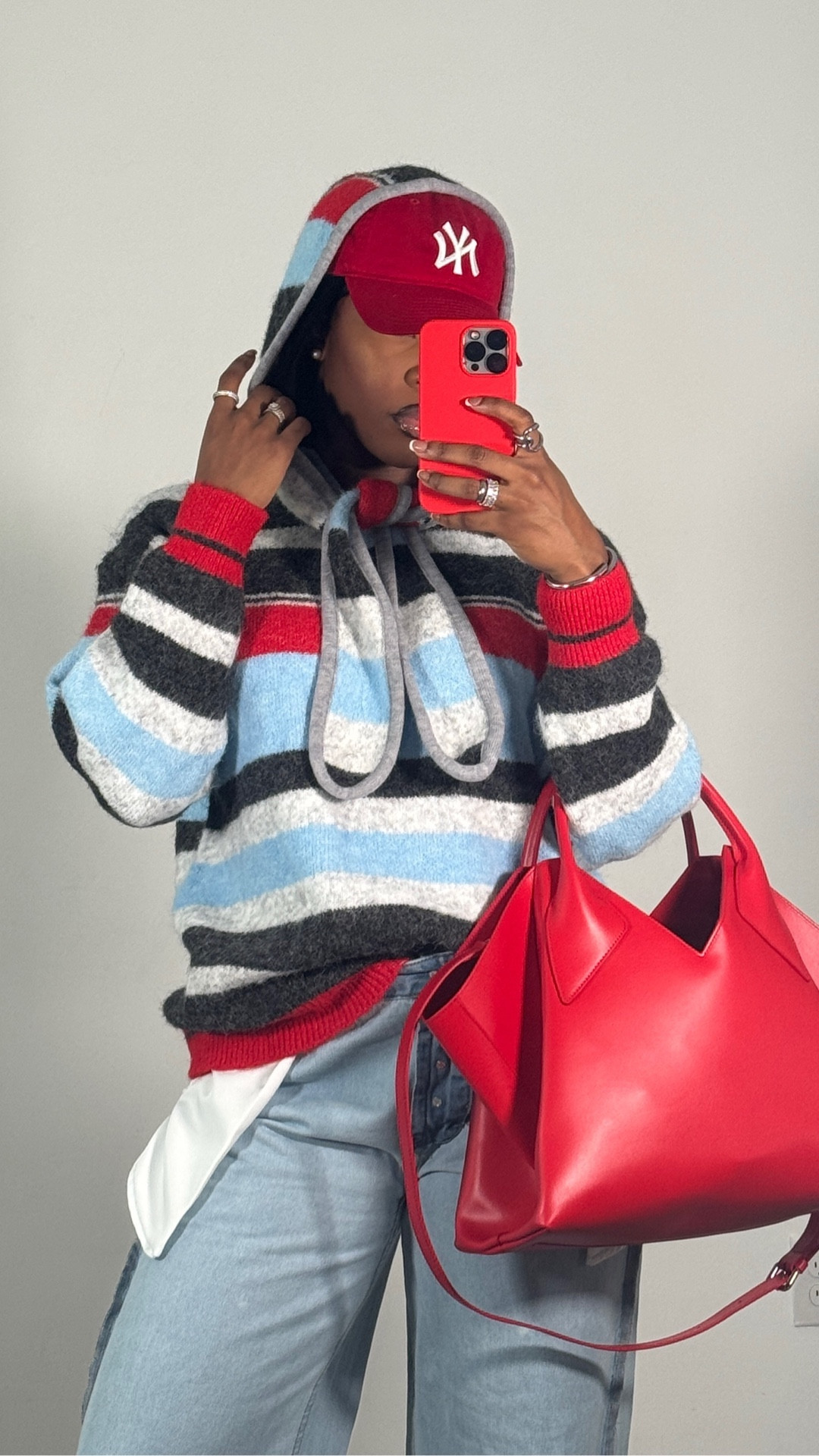 Movie Night OOTD 🎥 

Sweater - XL
Jeans - 30 
Bag - Hanifa ❤️

#LTKootd #LTKU #LTKgrwm