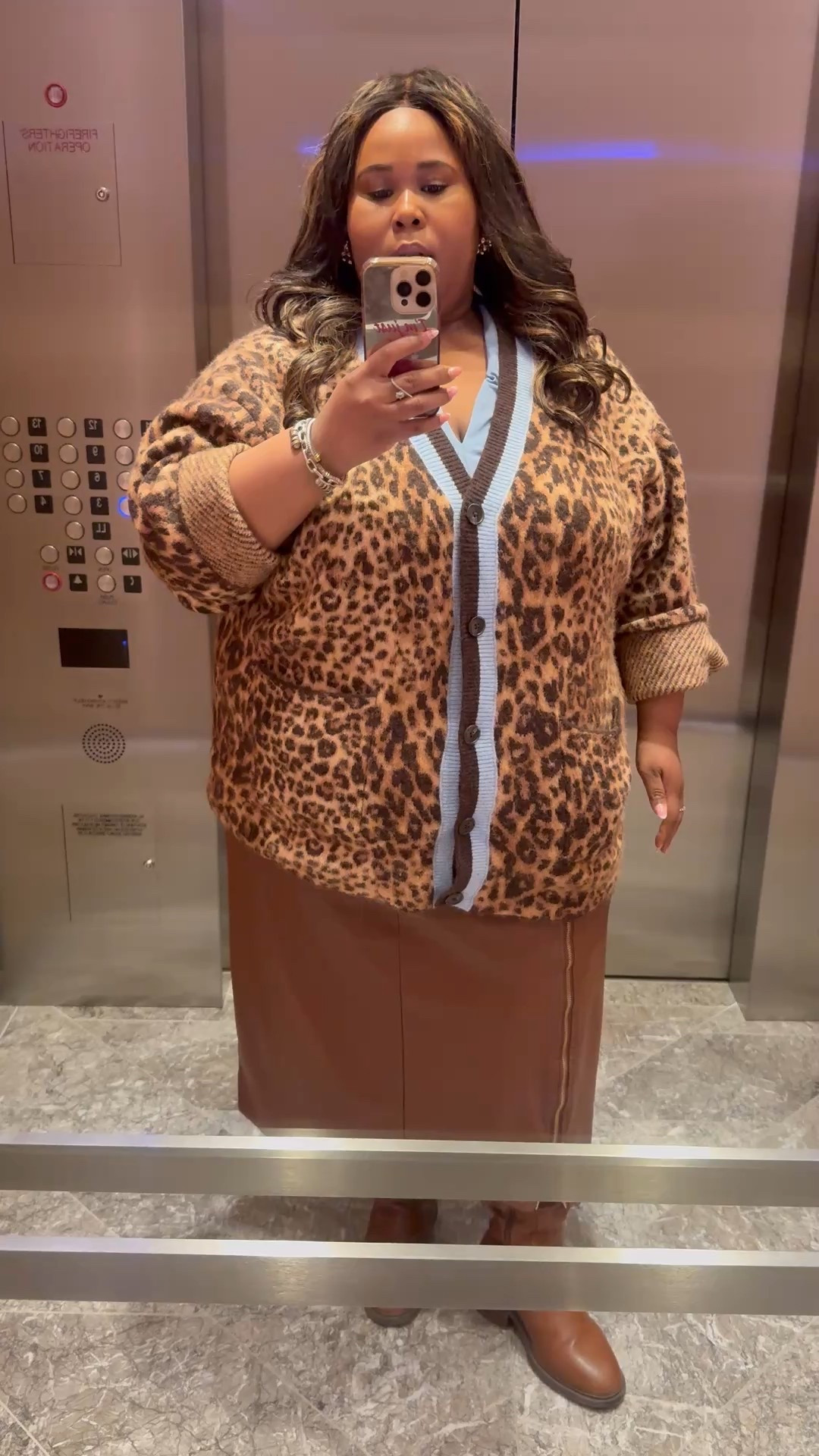 Finally wearing my KBB cardigan! I absolutely love how warm and thick  it is. It’s still chilly in the DMV