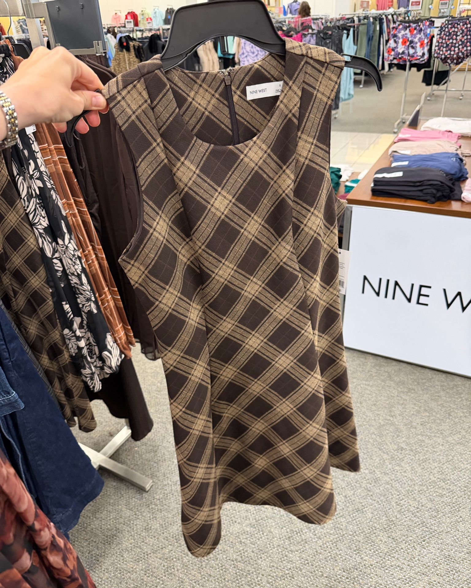 Cute fall finds at @kohls !! Brown jeans, plaid dress, and more. Click the blue jeans thumbnail to see the brown color option. Click the floral sweater to see the cream/brown sweater. The thumbnails are wrong but those are the correct products! #kohls