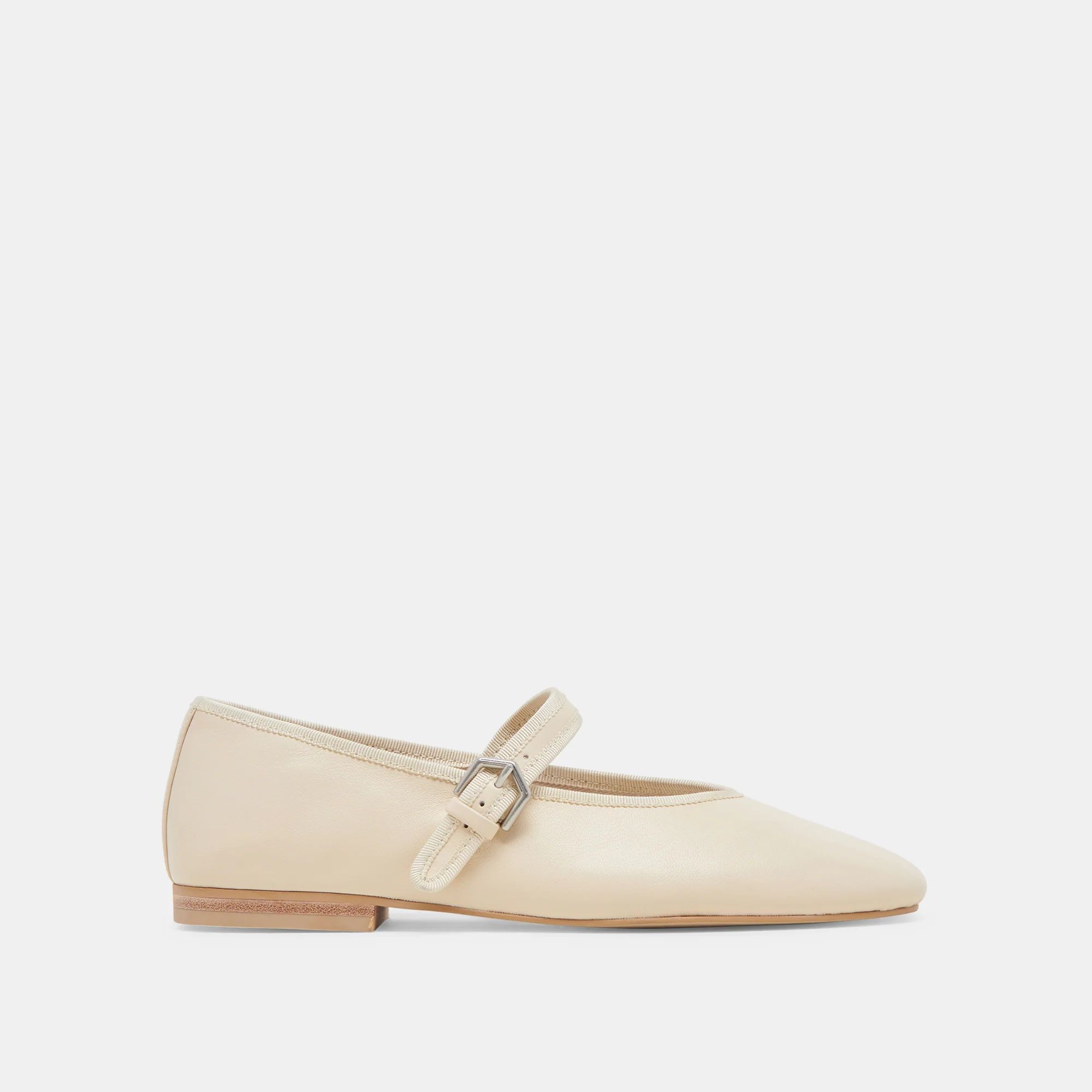 Roslyn Ballet Flats | DolceVita.com