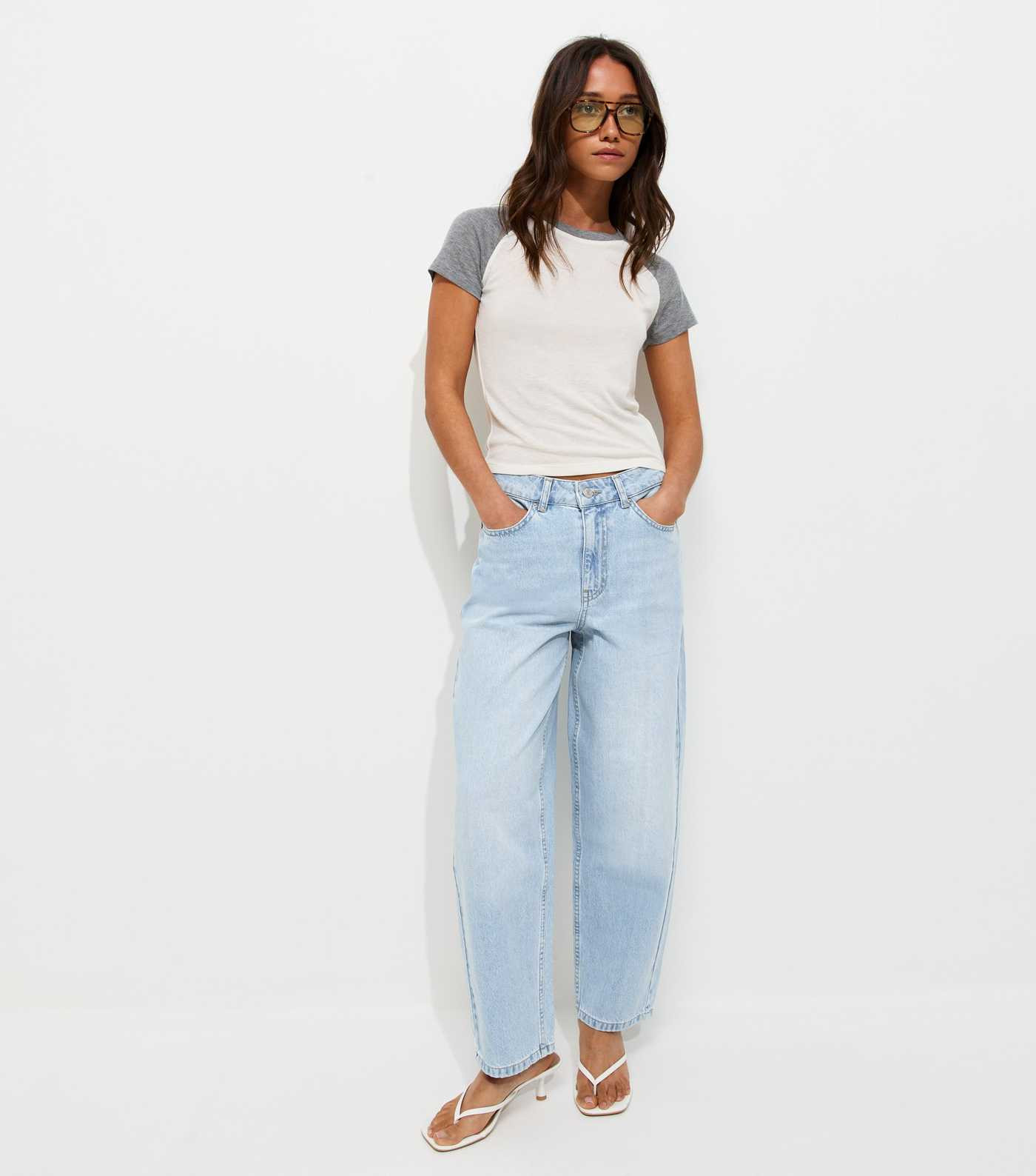 Light Blue Wash Cropped Tapered Barrel Leg Jeans | New Look | New Look (UK)