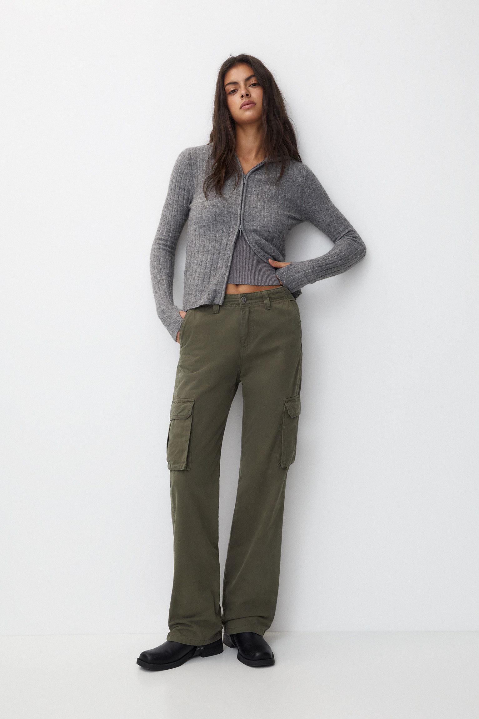 High waist cargo trousers | PULL and BEAR UK