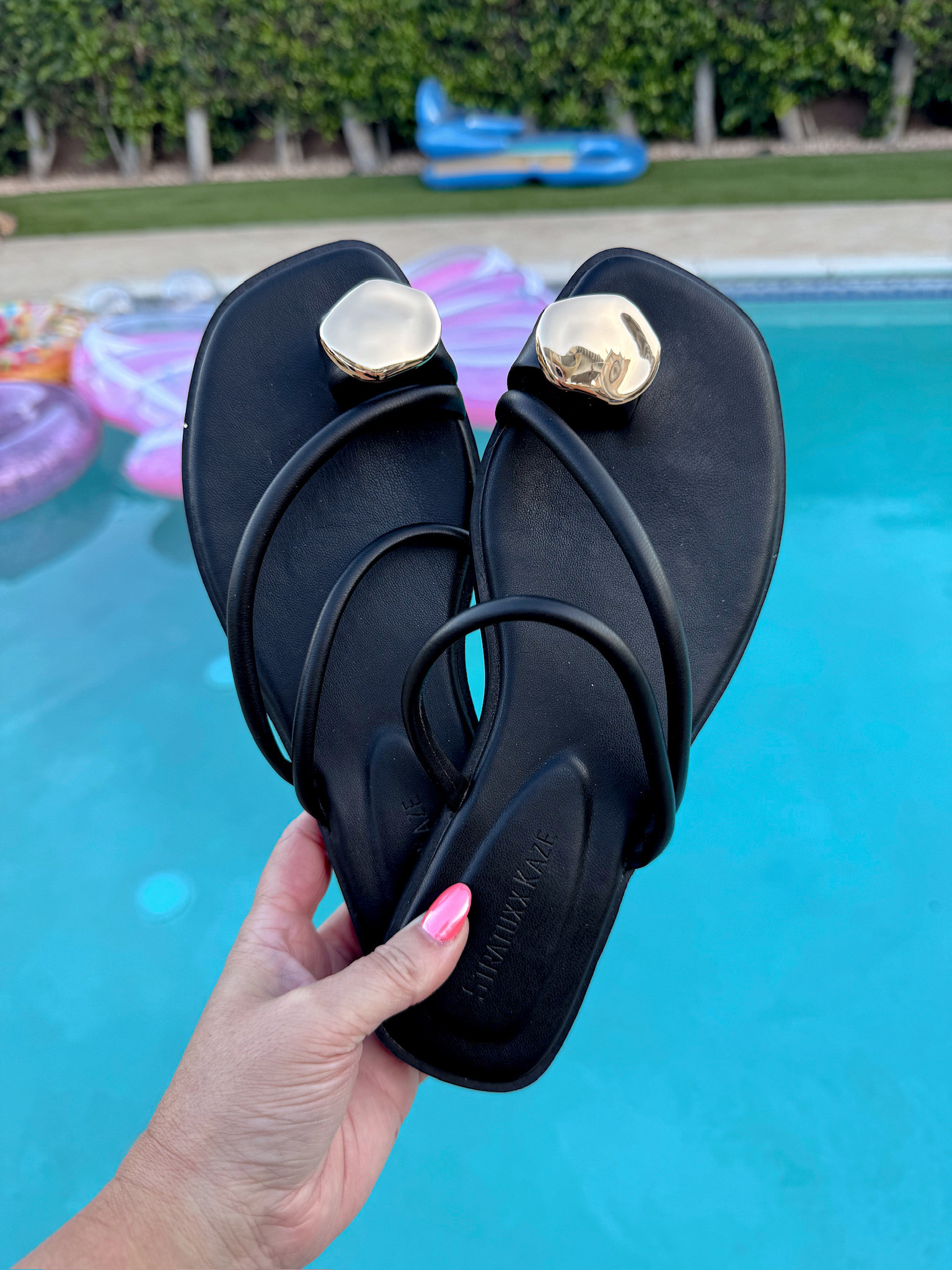 Amazon sandals!! They run TTS🥰




Summer outfits, vacation outfits beach, beach day, pool day, seasonal, chic, affordable, good deals, shelli enright, stylenright 

 #LTKootd #LTKSeasonal #LTKTravel