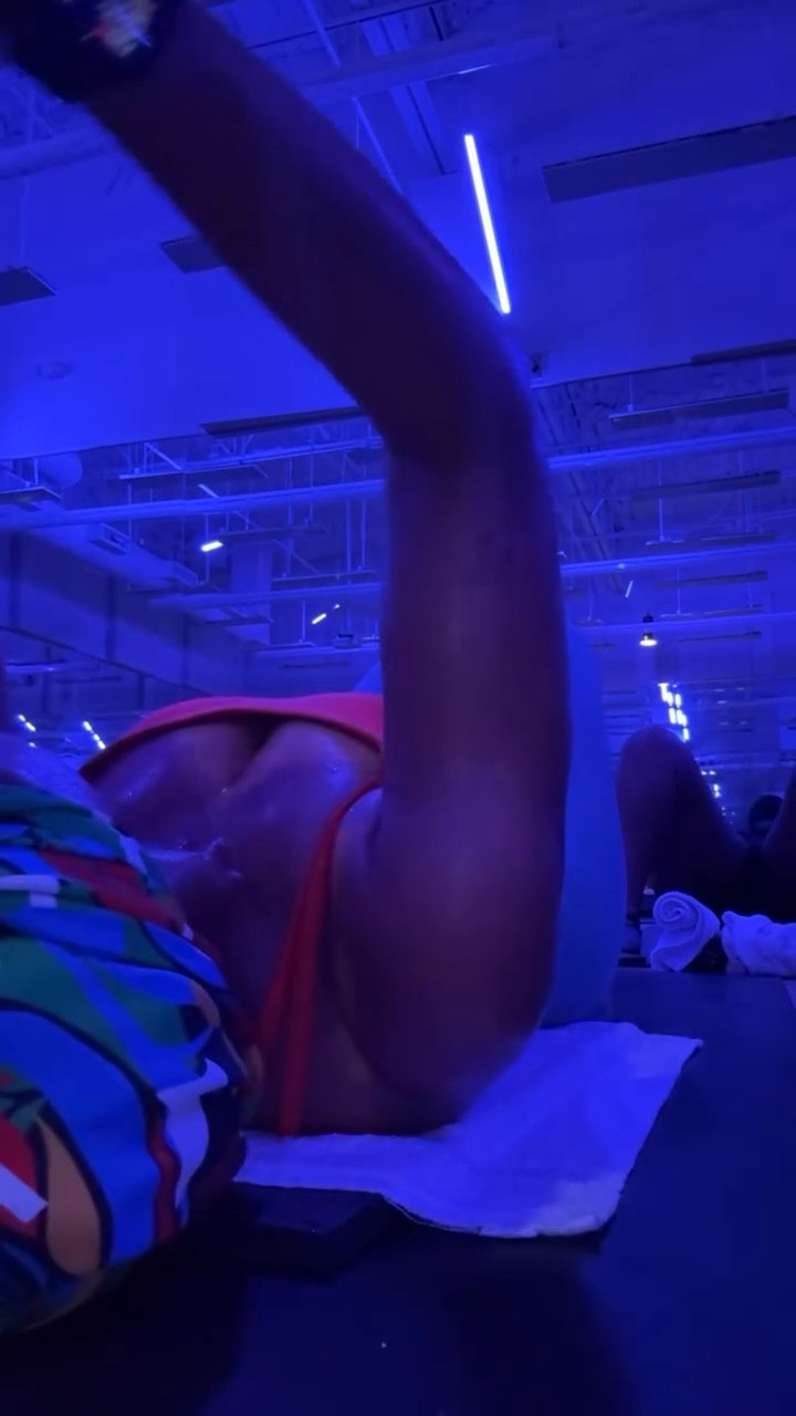 Thursday Morning Getting B-O-D-I-E-D…..

Cause I Got Summer Concerts…Cruises….Photoshoots….Girls Trips…. Ta Git 2!!! 😜💪🏾💃🏾👙