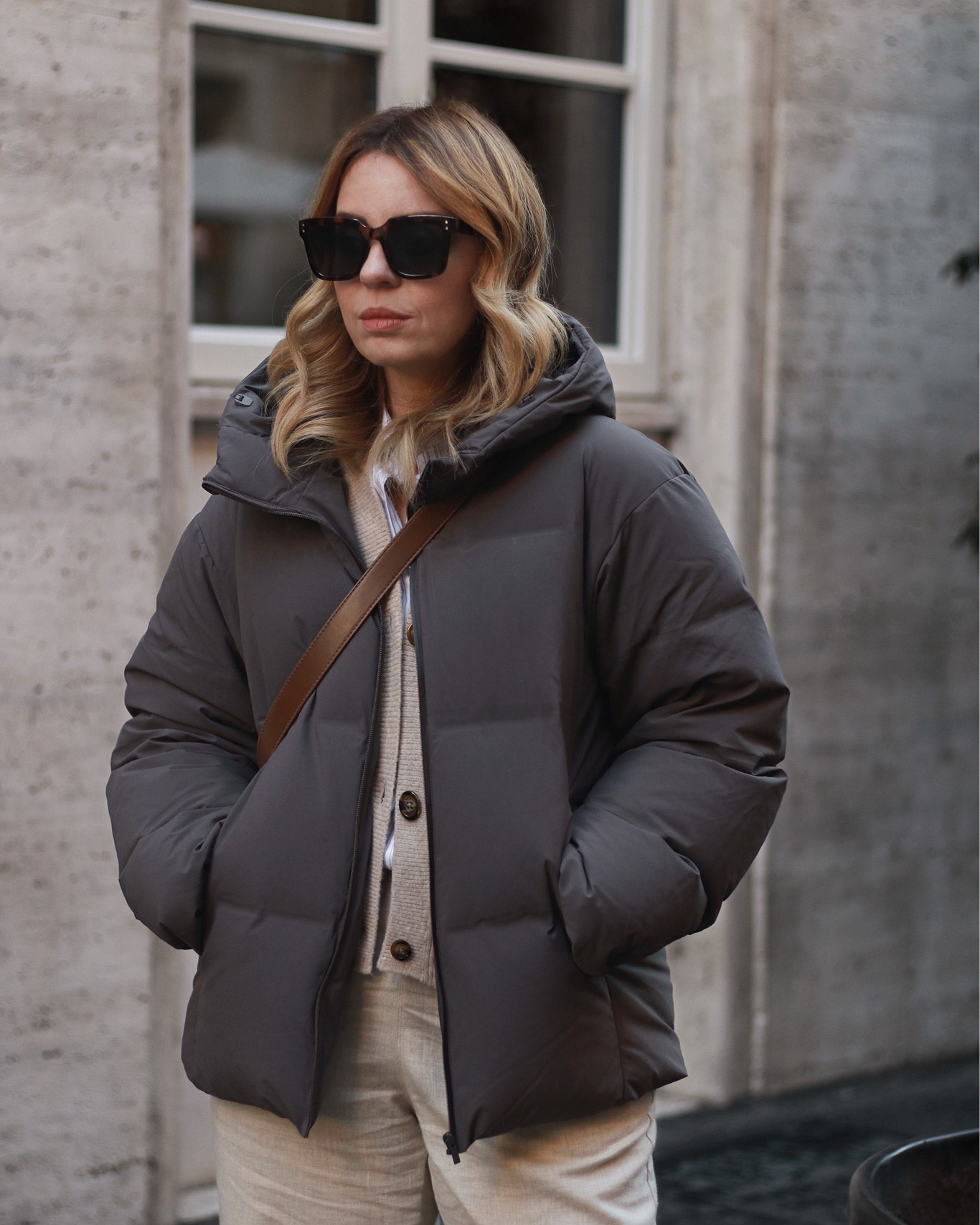 Perfect puffer jacket from Uniqlo for this winter 

Puffer jacket, piumino, Uniqlo, look invernale, look casual, beige cardigan, flannel pants, pantaloni con elastico, pantaloni, caldi, camicia a righe, flannel pants, winter outfit 

#LTKwinter #LTKitalia #LTKeurope
