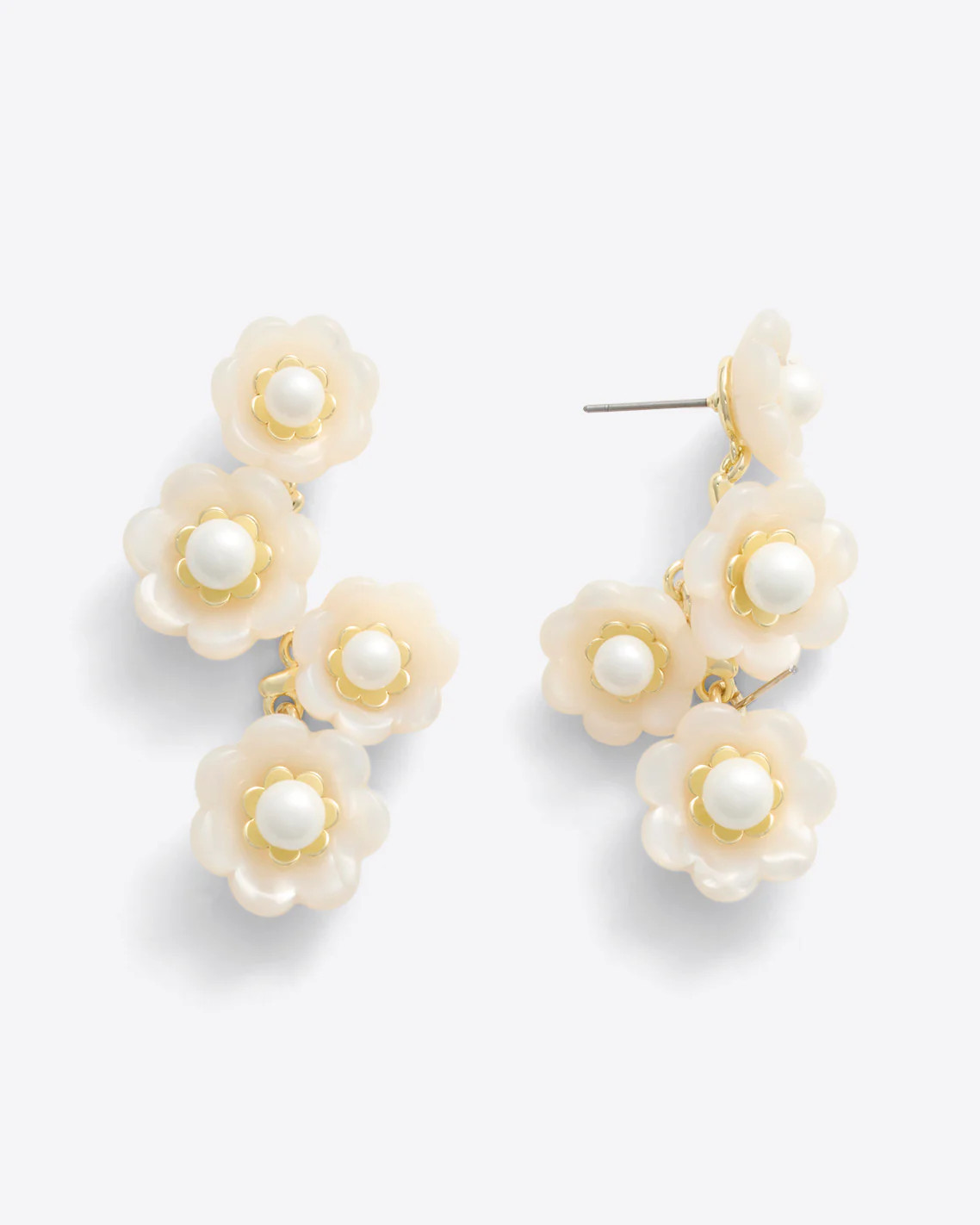 Flower Chandelier in White | Draper James (US)