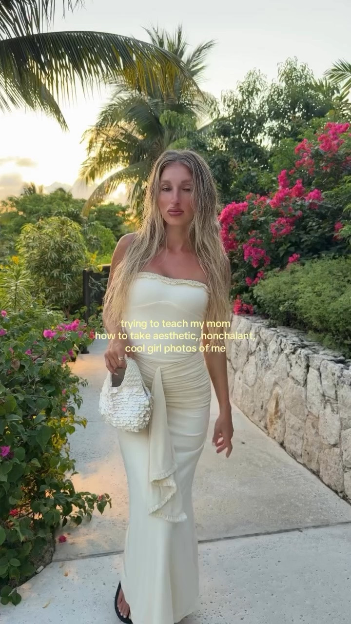 momma is locked in to help pay off this vacay ⭐️🥥🌺 @Beginning Boutique US @Lulus