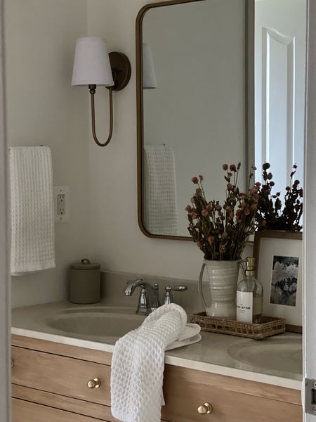 Bathroom renovation 

Builder basic bathroom
Studio McGee | amber interiors
Kids bath inspiration
Brass sconce | brass mirror | Amazon home

#LTKStyleTip #LTKHome #LTKSaleAlert