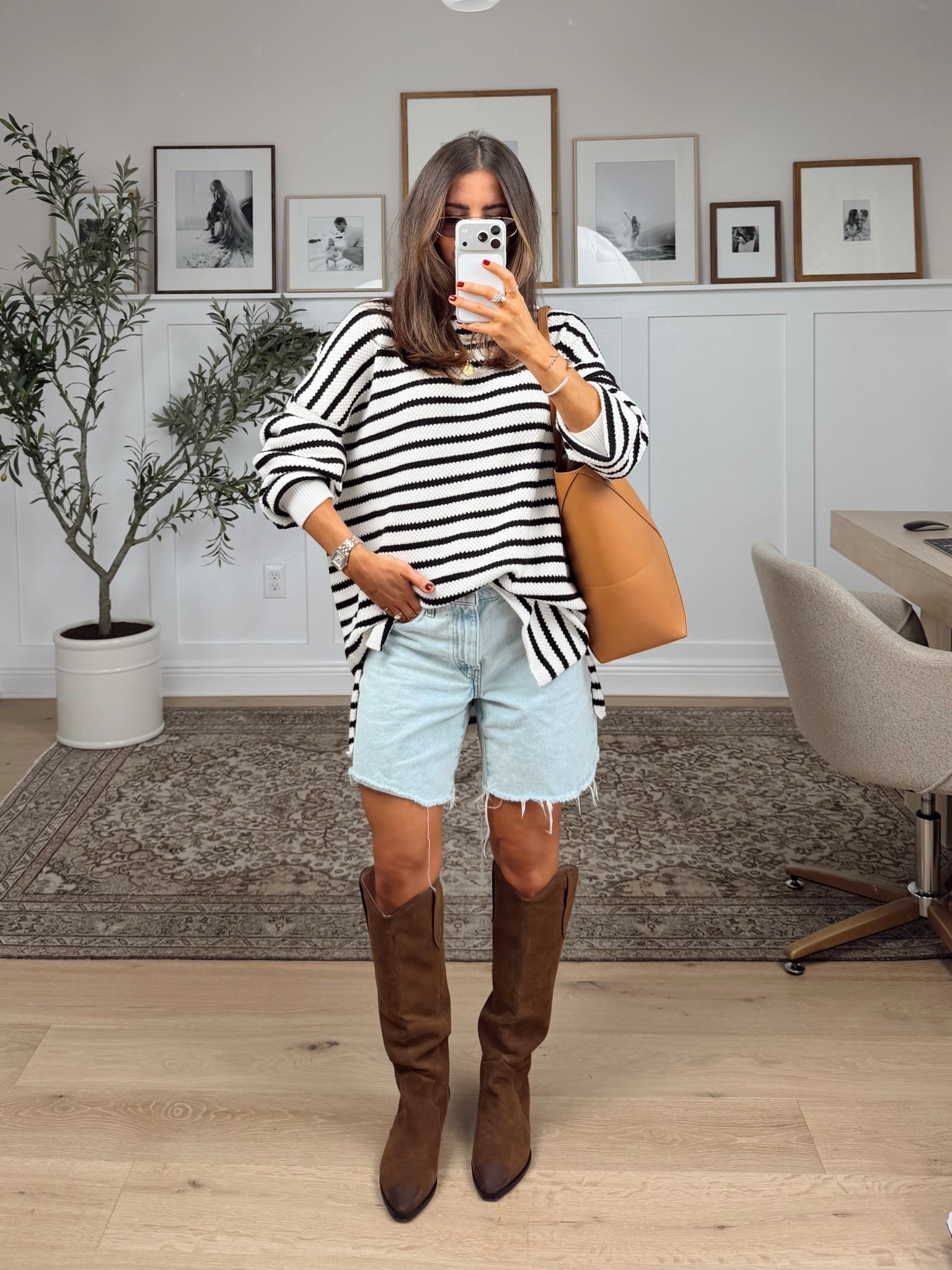 Shorts - 25, I sized up one size. 
Sweatshirt - large 