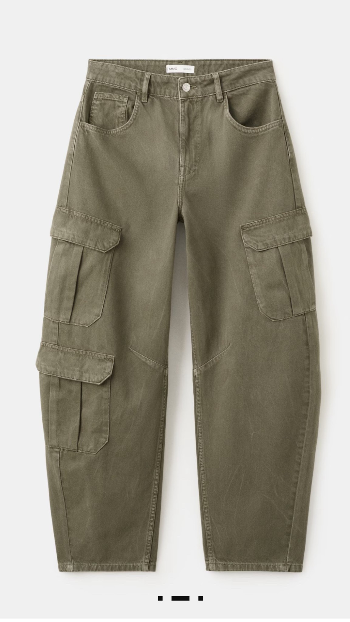 Found these utility trousers online at mango which are such a great alternative to the khaki flight trousers I have from COH but purse friendly 

#LTKstyletip #LTKspring #LTKuk