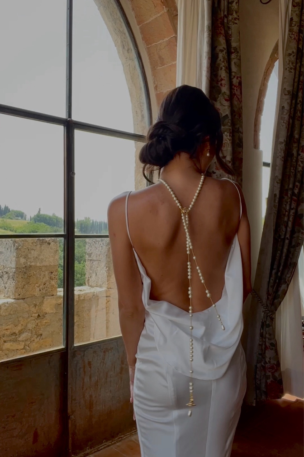 wedding dress and necklace combo ateee 

#LTKWedding