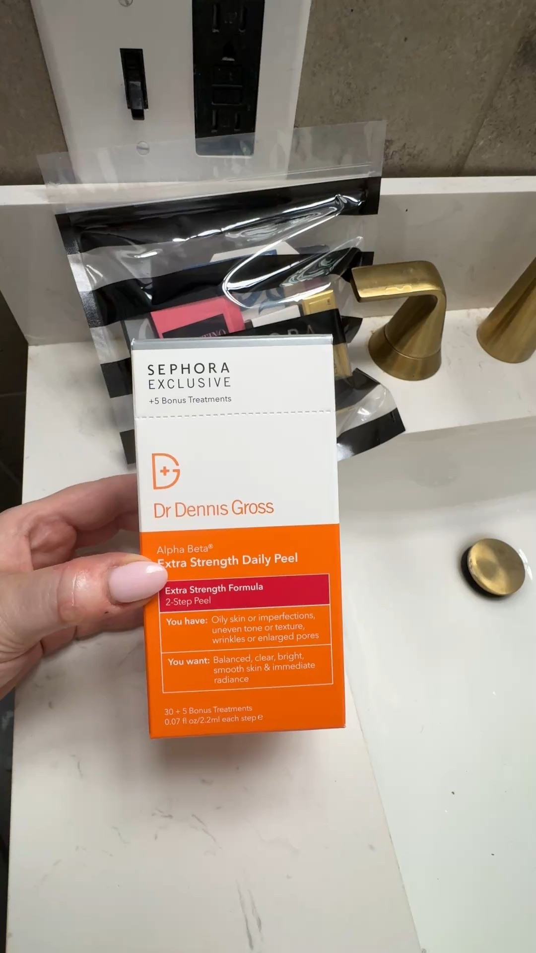 Reposting this because the volume didn't come through last time..
If I were only able to have one skin product until the end of day, it would be these. These peel pads are like a magic eraser for your skin. Clogged pores, GONE. Fine lines? Sun damage? Minimized. I don't have the time or patience to get a facial as often as I should, with these babies you'd never know.

Skin, skin care, complexion, self care, beauty

#LTKgrwm #LTKBeauty #LTKselfcare