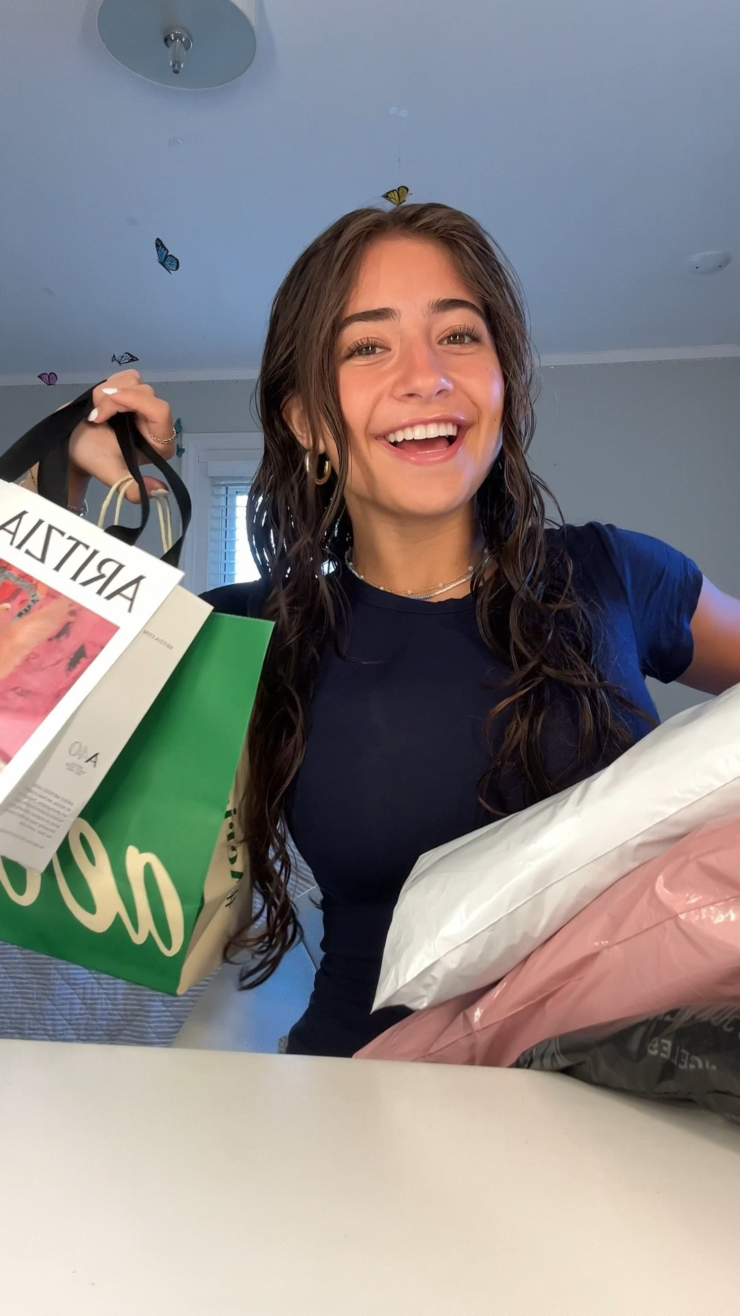 haul🛍️🛍️
aritzia tube top: xxs
aerie skirt: xs
prisina bay: everything in size small
pacsun: everything in xs