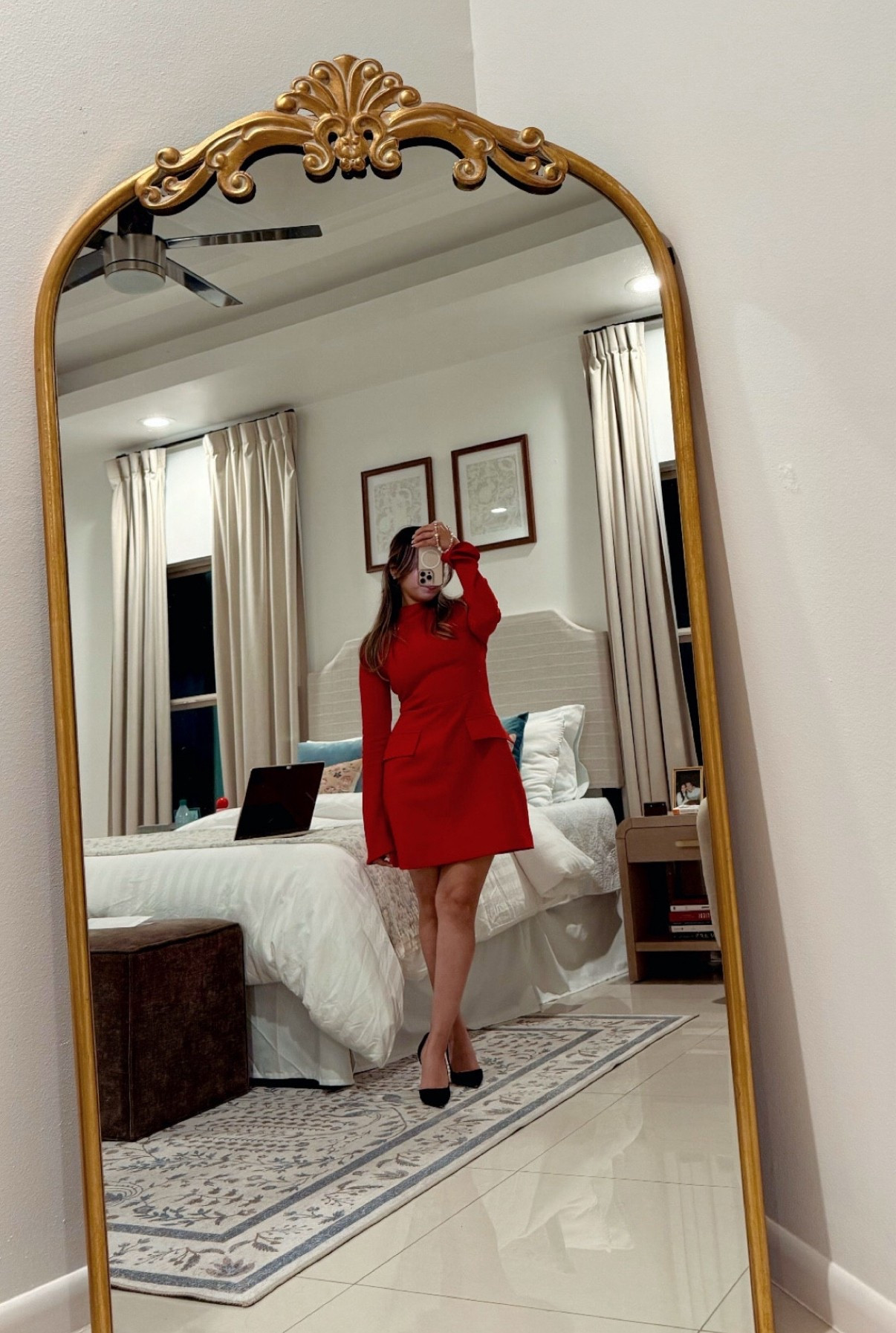 Red dress size small  

#LTKPetite #LTKParties #LTKSeasonal