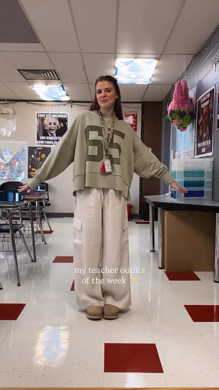 my teacher outfits of the week ✨cute and comfy outfit inspo 

see something you like? Everything is listed on my LTK! (Link is in my bio!!) Message me if you don’t see something and I’ll send it your way 🥰

#ootd #outfitideas #outfitinspo #outfitsoftheweek #teacheroutfitideas