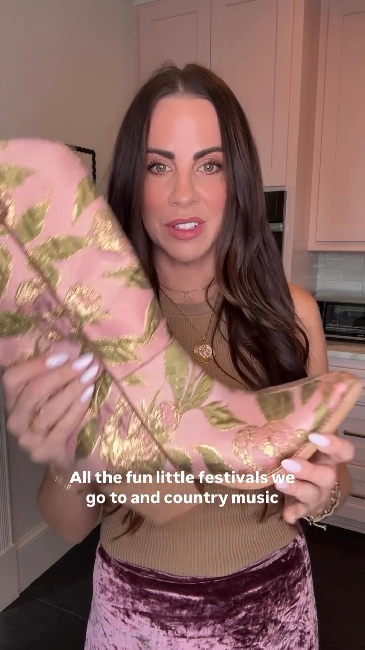 Stepping into spring Charleston style 🌸✨ 

Obsessed with these gorgeous boots from Vici Dolls paired with this luxe velvet skirt from a NYC sample sale by Vince 🤍 Added a simple ribbed tank to keep it effortless but elevated—perfect for a fun day out in the sunshine. 

Equal parts chic, comfy, and just a little bit extra 💁‍♀️ 

Shop the full look on my LTK