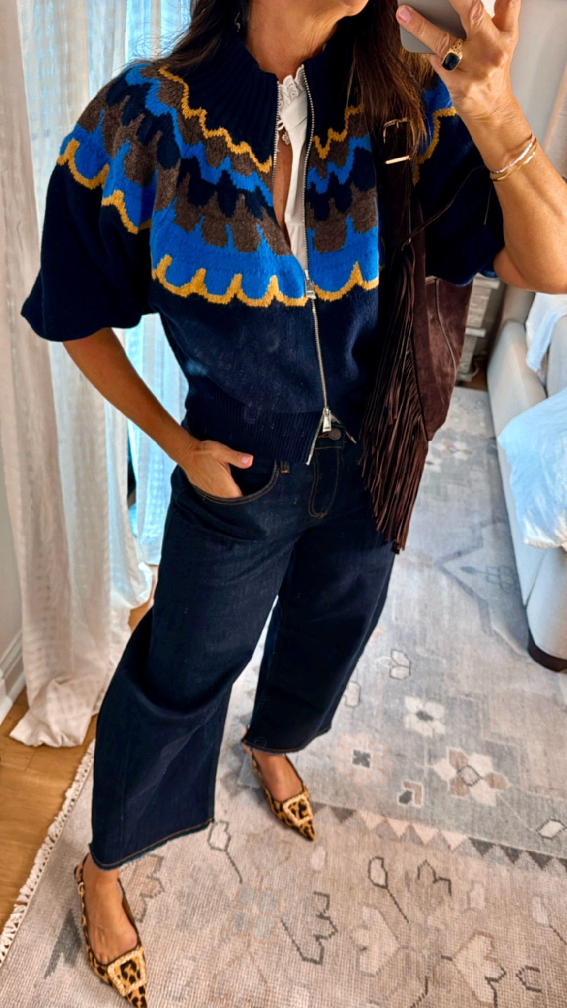 Barrel jeans so comfortable with stretch! If you love the citizens for humanity barrel leg, you’ll love these even more! 
Wearing size 8 in jeans which is equivalent to a size 28/29 
And small in sweater 
Fringe bag❤️

#LTKShoeCrush #LTKFallSale #LTKOver40