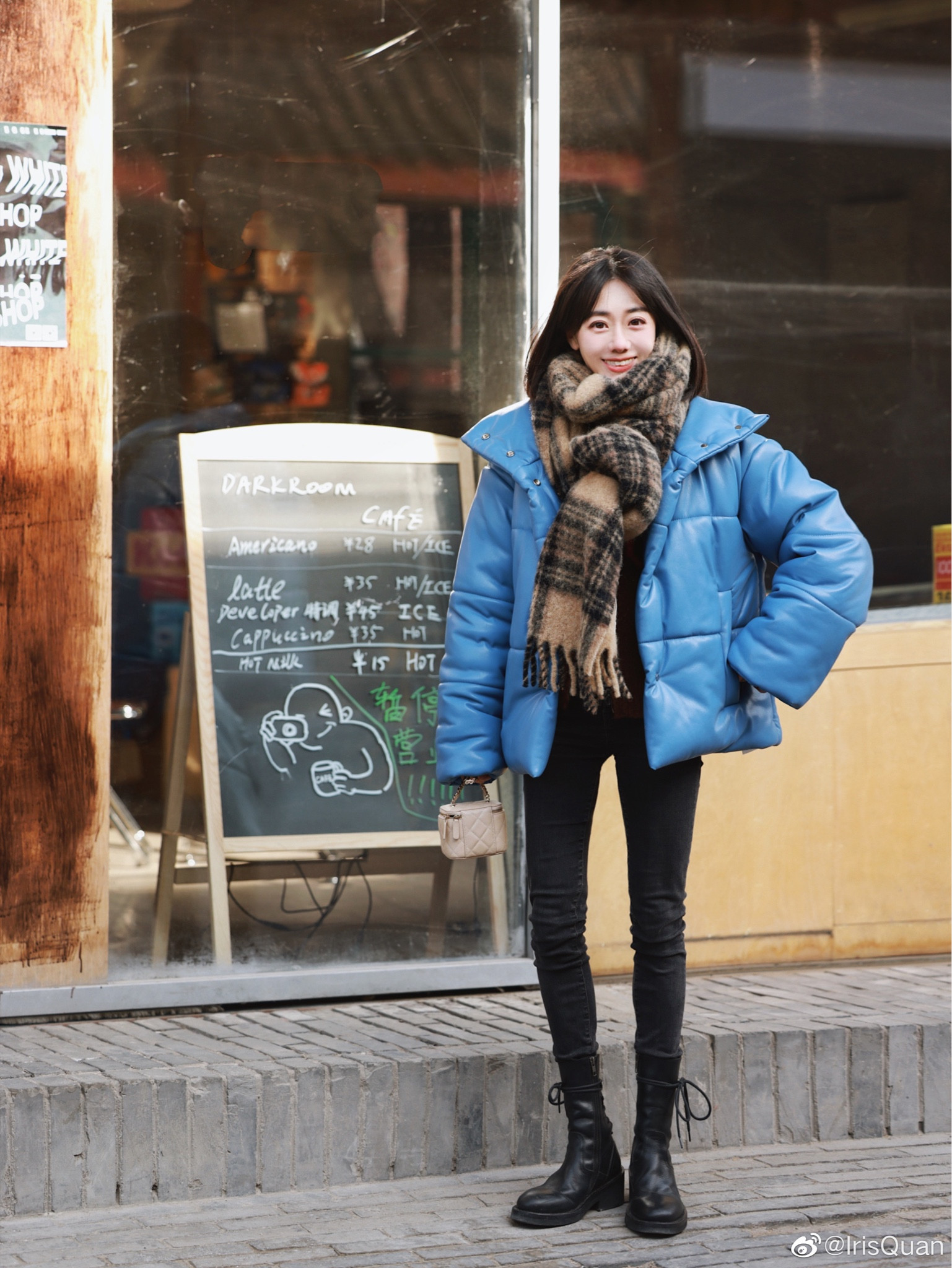 海盐焦糖复古蓝棕配色第二件素皮羽绒服上身啦～
#LTKchina #LTKasia

#LTKshoecrush #LTKstyletip #LTKSeasonal