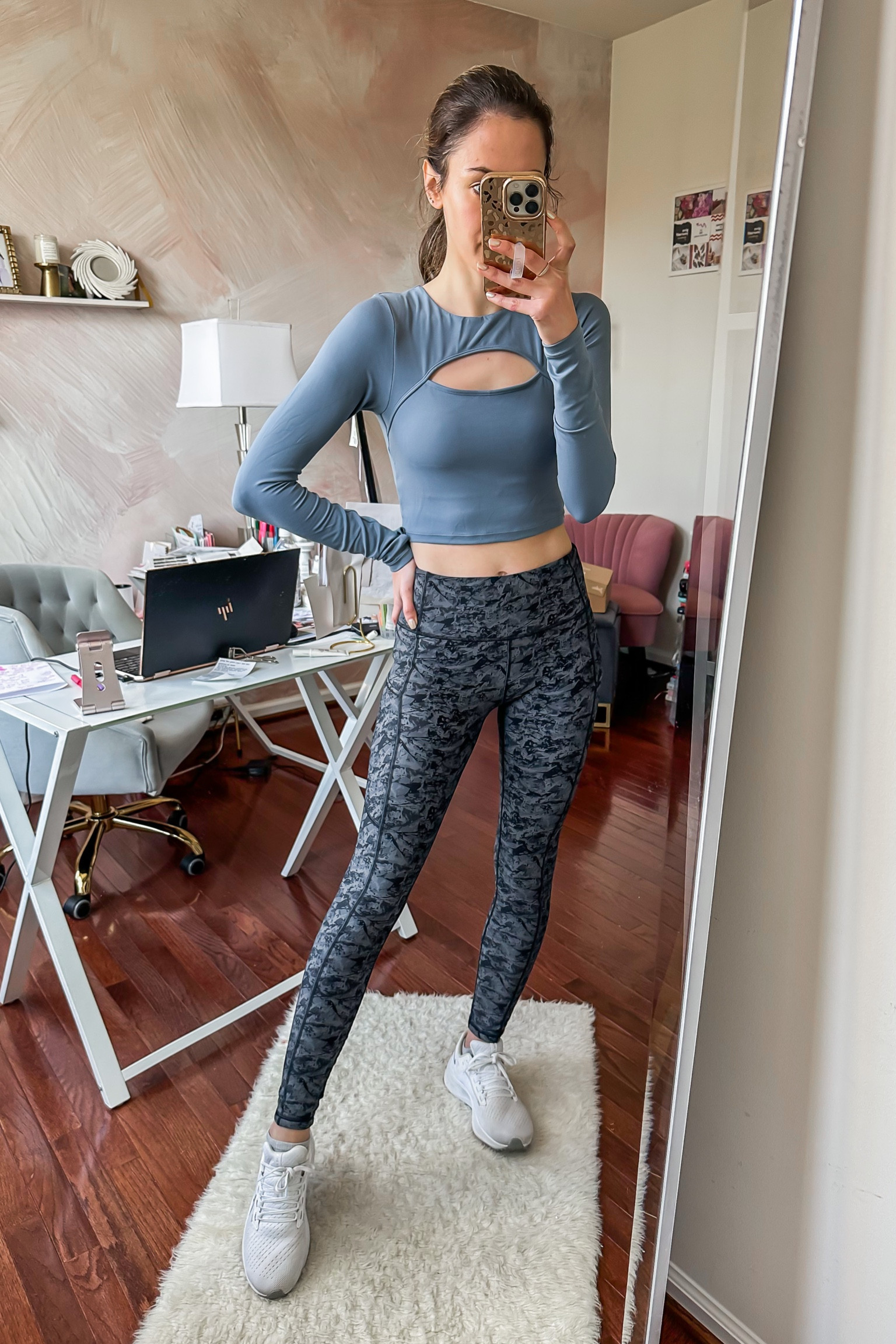 Fleece lined amazon leggings under $30 + white Nike sneakers 🤍 

#LTKSeasonal #LTKHoliday #LTKfit