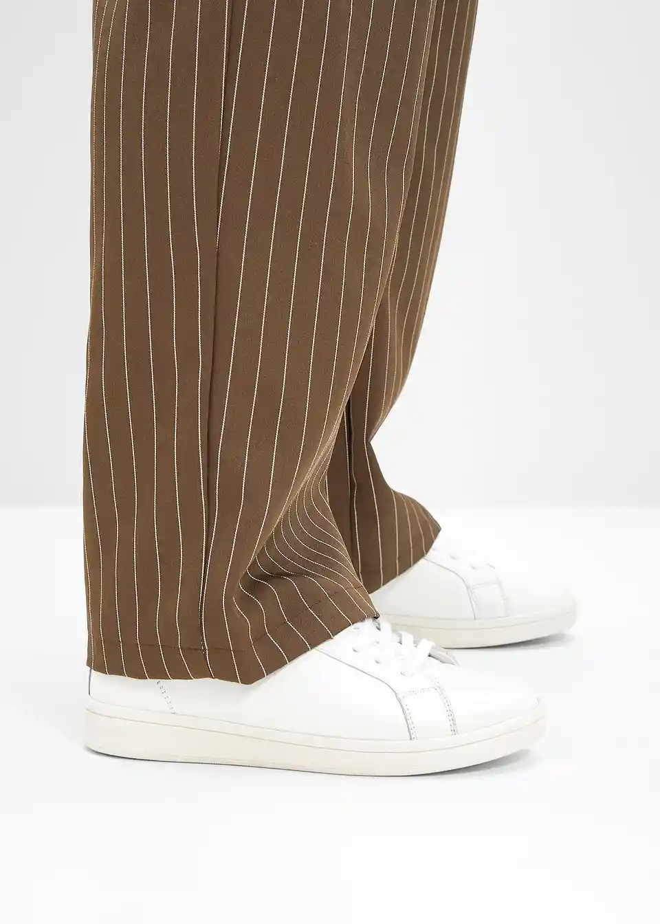 Sneaker aus Leder | Bonprix DE