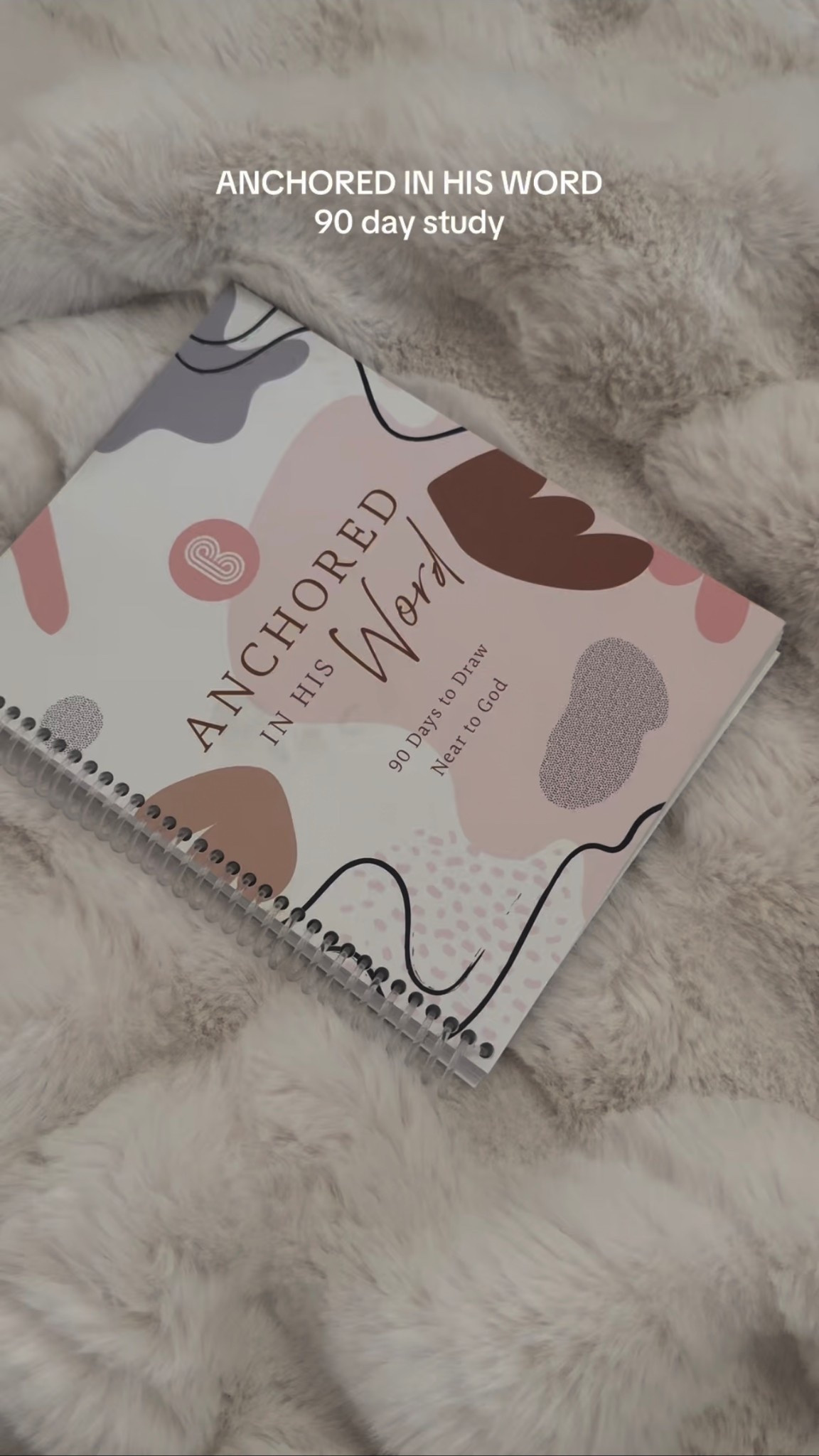 Feeling like keeping up with daily devotionals is impossible? 🤍 The Spiral Bible Anchored in His Word Study guides you day by day, helping you stay rooted in Scripture without feeling overwhelmed.

#biblestudy #faithjourney #dailydevotional #christianliving #growinfaith

#LTKootd #LTKgrwm #LTKdayinmylife