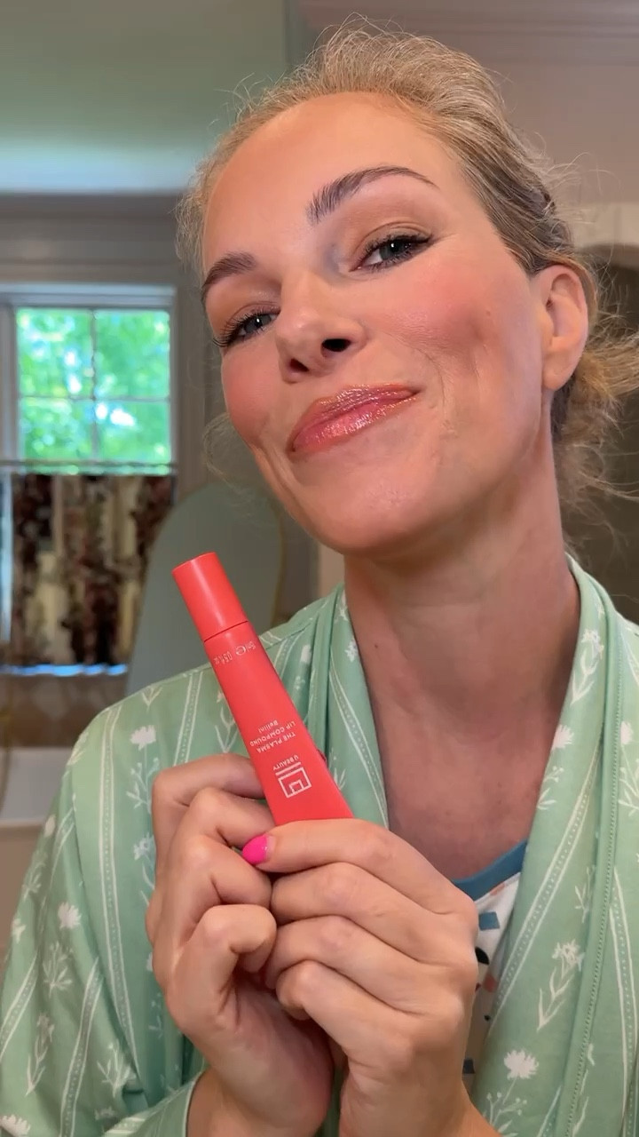 my favorite everyday lip combo! 💄also linking some other great lip balm options! 


makeup finds, mature beauty, u beauty

#LTKSaleAlert