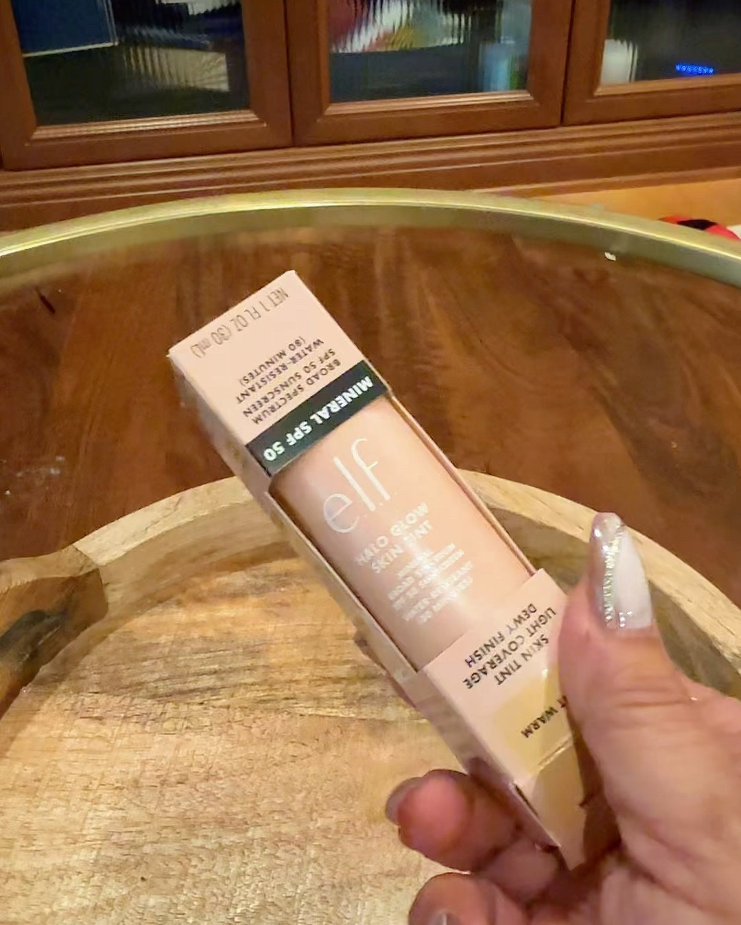 Trying the e.l.f. Halo Glow Skin Tint ✨

Light coverage with a dewy finish and Mineral SPF 50 for everyday wear. It feels lightweight on the skin, looks natural, and gives that healthy, lit-from-within glow without feeling heavy or cakey.

Great option for an easy, everyday base when you want skin to still look like skin 🤍

#unboxingfunnowreviews #elfcosmetics #skintint #dewyskin #sunscreenmakeup


#LTKBeauty