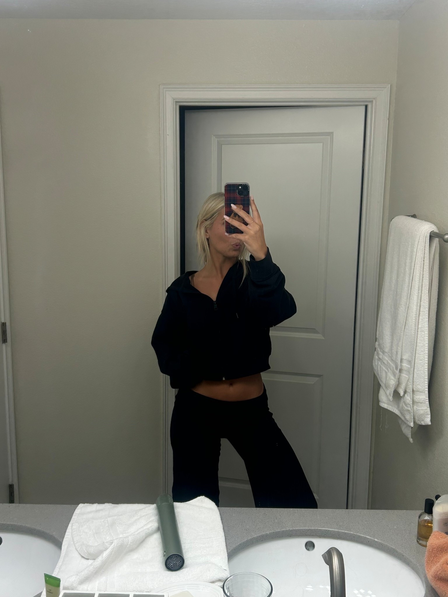 Ptula pants & beyond yoga hoodie = fav combo 

#LTKgrwm #LTKootd #LTKSpringSale