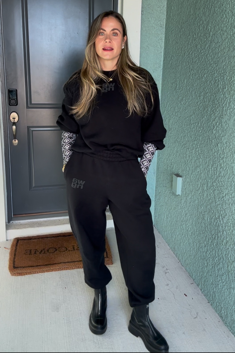 How to ✨elevate✨ a sweat set

#LTKSeasonal #LTKShoeCrush #LTKStyleTip