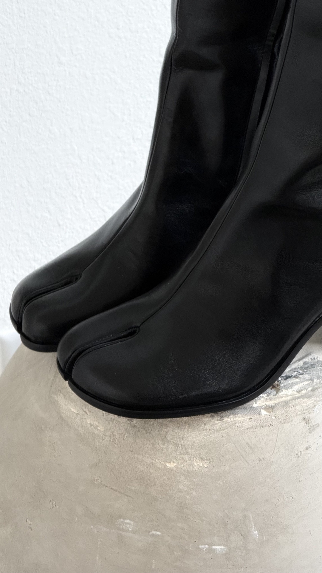 leather tabi boots 🖤
