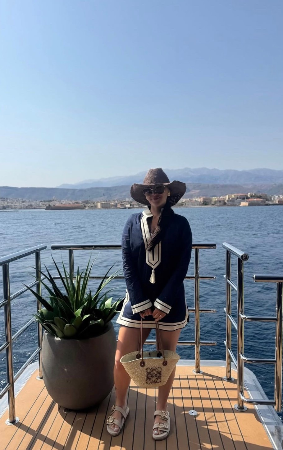 Beachside but make it luxury 🤎☀️🌊
Styled with my favorite Monday Swimwear hat, Tory Burch cotton tunic, and the iconic LOEWE Anagram basket tote. Finished with classic Miu Miu sunnies for that effortless travel vibe. Bonus: some of these pieces are on sale right now 👀#ToryBurchStyle #MondaySwimwear #LoeweBag #MiuMiuSunglasses #ResortStyle #VacationOutfits #ChicAndEffortless #Sale 

#LTKTravel #LTKSaleAlert #LTKSwim
