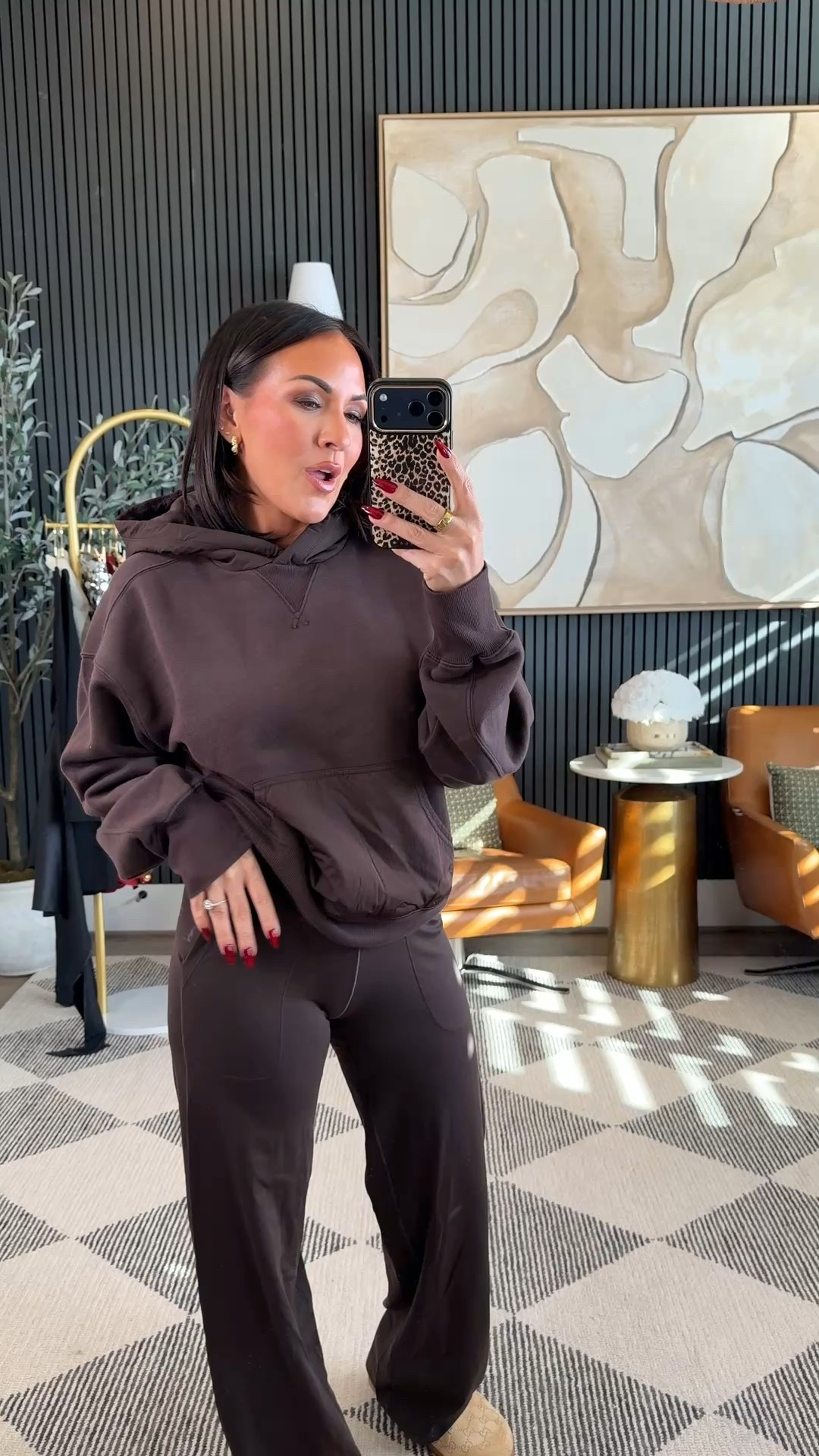 This matching set from @Aerie is everything — soft, relaxed, and the easiest throw-on-and-go look.

5’2” • 130 lbs • 25” waist • 34DD
Wearing Small in the pullover + XS in the pants

#aerie #aeriereal #aeriepartner #ad #affiliate #PetiteStyle #WomenOver40Style #LoungeSet #CozyOutfits #WinterStyle
