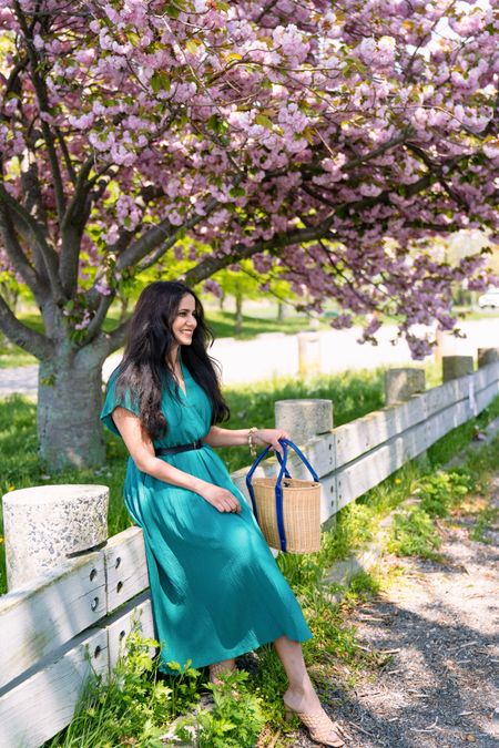 This dress has been the bestseller for the last two weeks. It’s so pretty and the green is such a beautiful color. Still available in stock. Will make a great outfit for a summer event or photoshoot! 


#ltkdress #greendress #shootdress #budgetfriendly #summerdress

#LTKSeasonal #LTKStyleTip #LTKGiftGuide