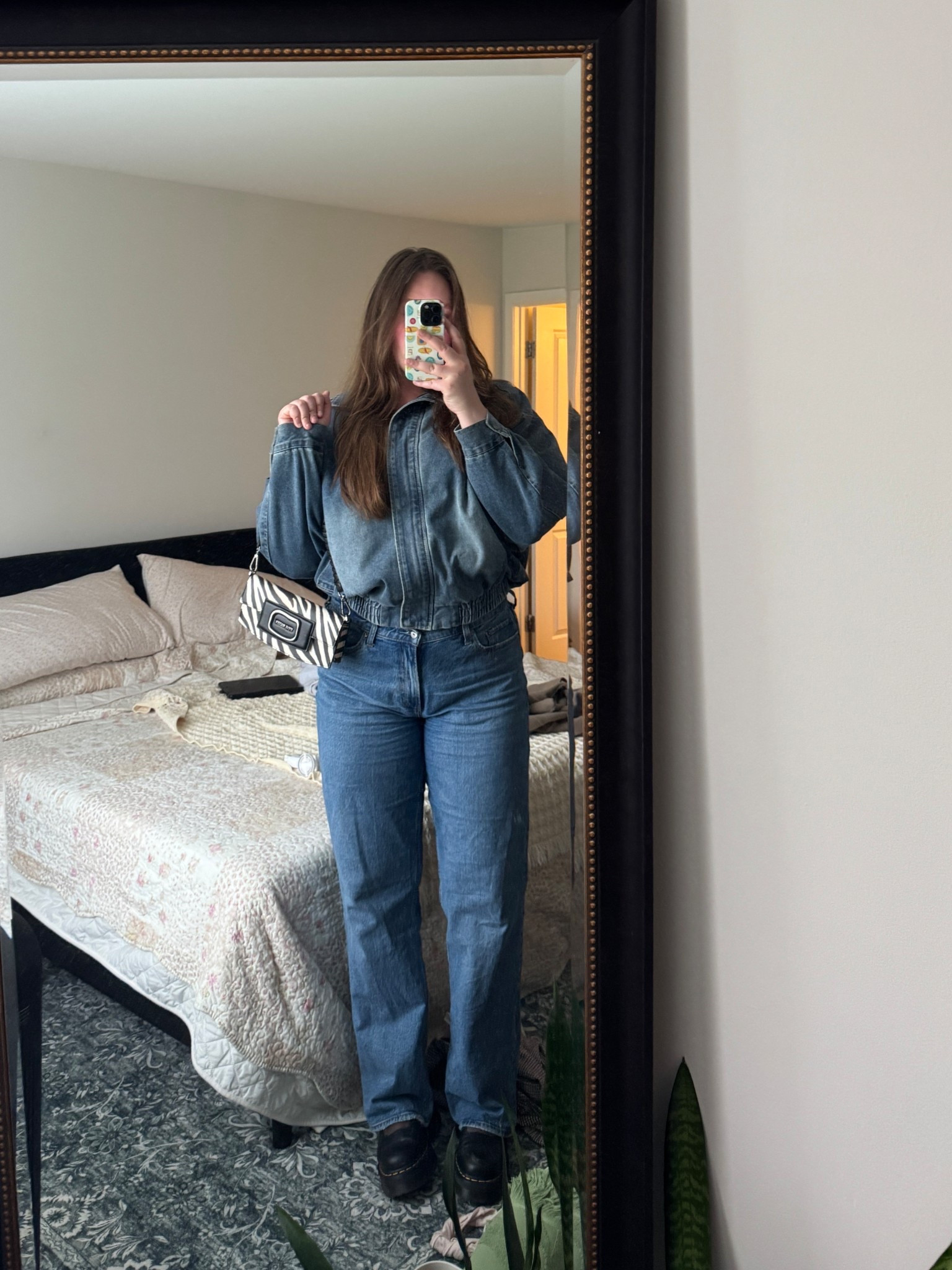 Denim on denim #abercrombiejeans #boohoowomen #denim #stevemadden #docmartens

#LTKgrwm #LTKootd