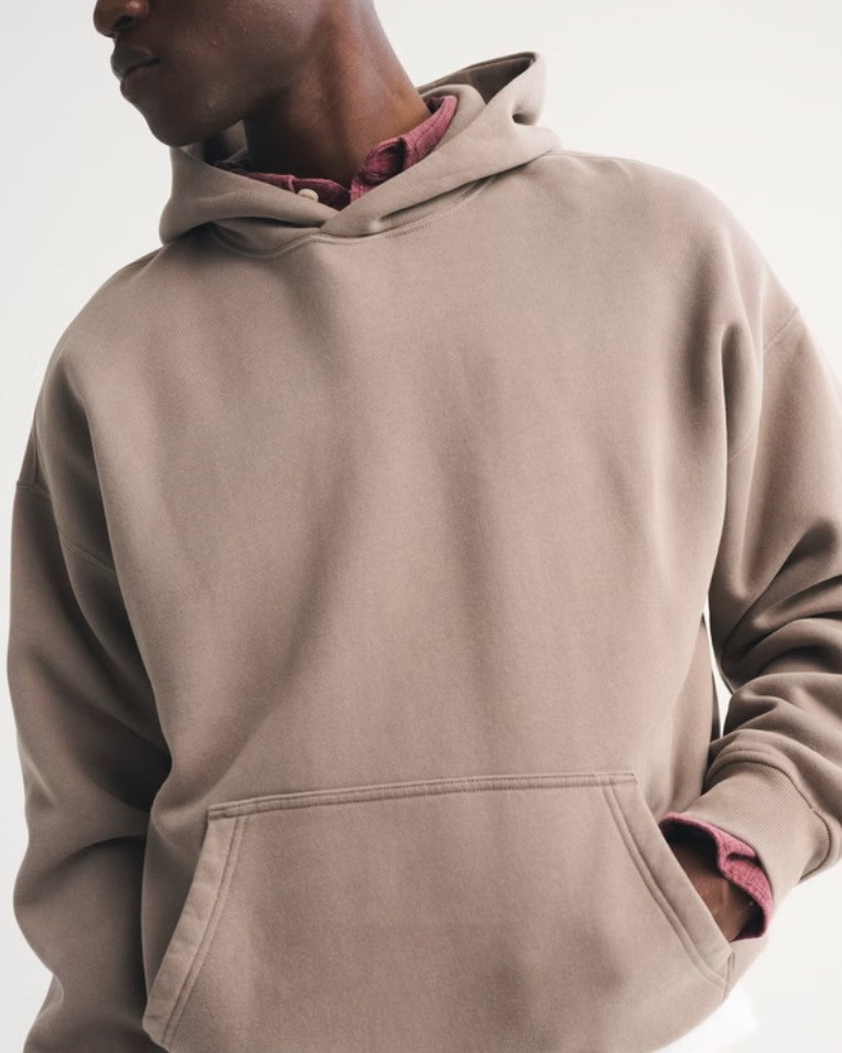 Abercrombie Men’s Essentials are all about clean cuts, neutral tones, and effortless layering. From premium tees and knit sweaters to tailored trousers and versatile outerwear, these staples are designed to build a modern, minimal wardrobe. Perfect for everyday wear, casual outings, or elevated street style looks.

📌 Hashtags:

#AbercrombieMen #MensWardrobeEssentials #ModernMensStyle #MinimalMenswear #MensOutfitInspo #ElevatedBasics #MensFashionFinds #CapsuleWardrobeMen 

 #LTKMens