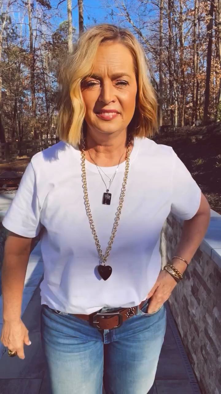 I see lots of white tee and tank days in my Spring + Summer. 🌿 A crisp white tee is perfection - when you find a perfect one, of course. @theclassictshirt sent me a white and black tee and I’ve been wearing both a ton. A black tee with jeans. 😘 I love the quiet luxury of a high-quality tee. (Sustainable, organic cotton, made in the USA)

🗣️Comment PIXIE for the link.
🔗 Direct link: https://liketk.it/5VOBq
🖤 Follow on LTK 🔎 SHOPPIXIECO

#modernmidlifecool #quietluxury #over50style #sustainablestyle #madeintheusa

Comment SHOP below to receive a DM with the link to this post on my LTK ⬇ https://liketk.it/5VOBq