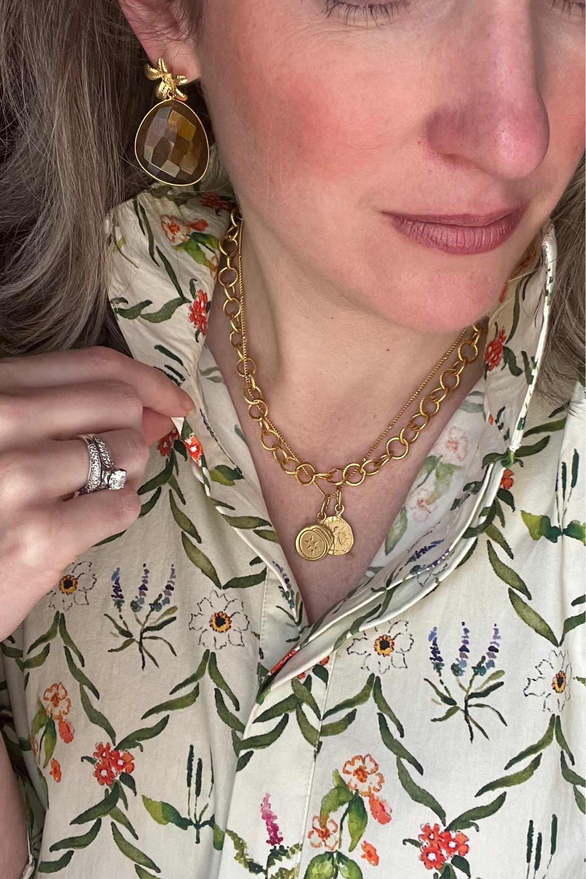 Love the windows mite necklace and this chain layered together!