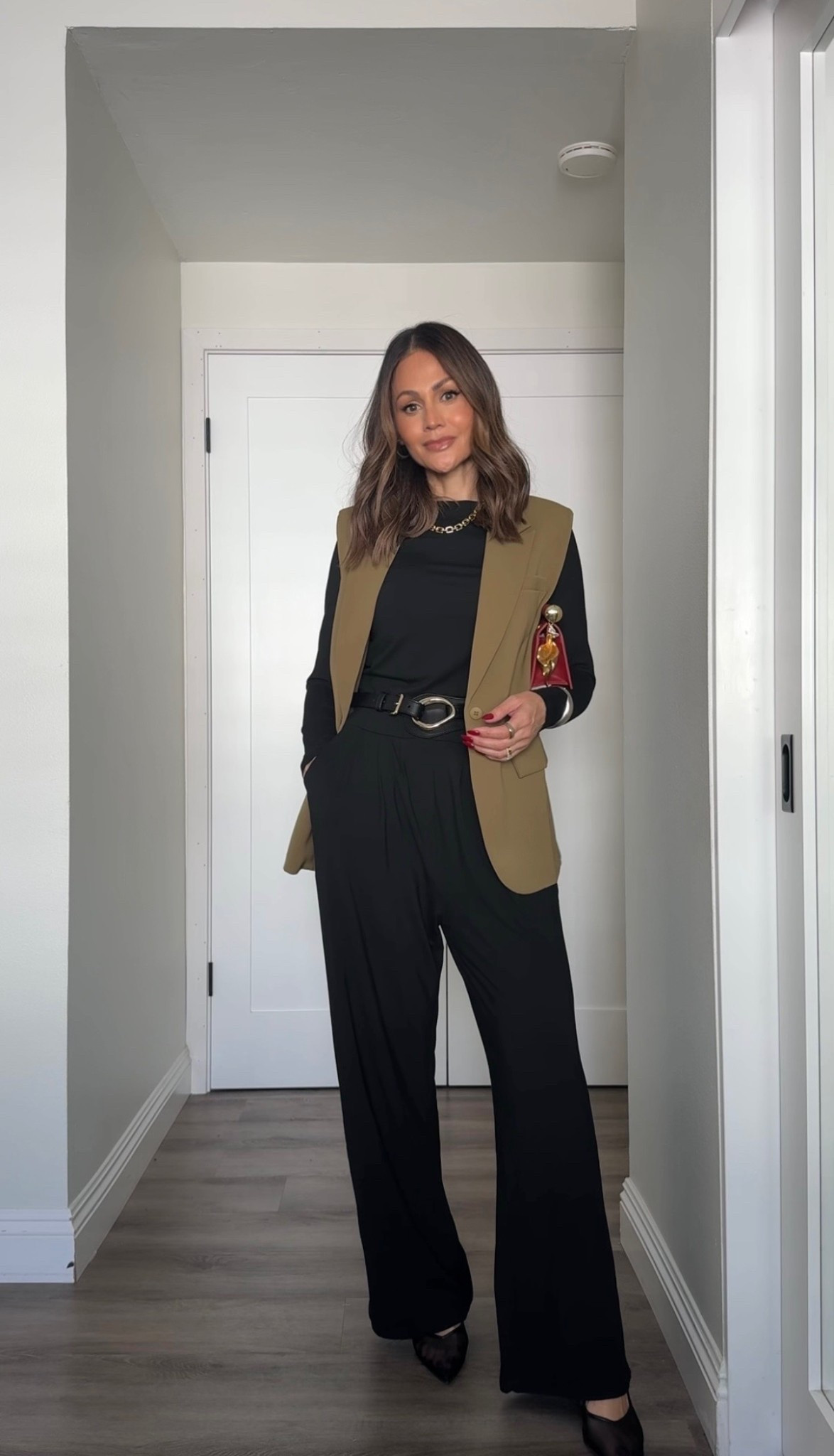 Always fashionable! 

#LTKCyberWeek #LTKGiftGuide #LTKHoliday