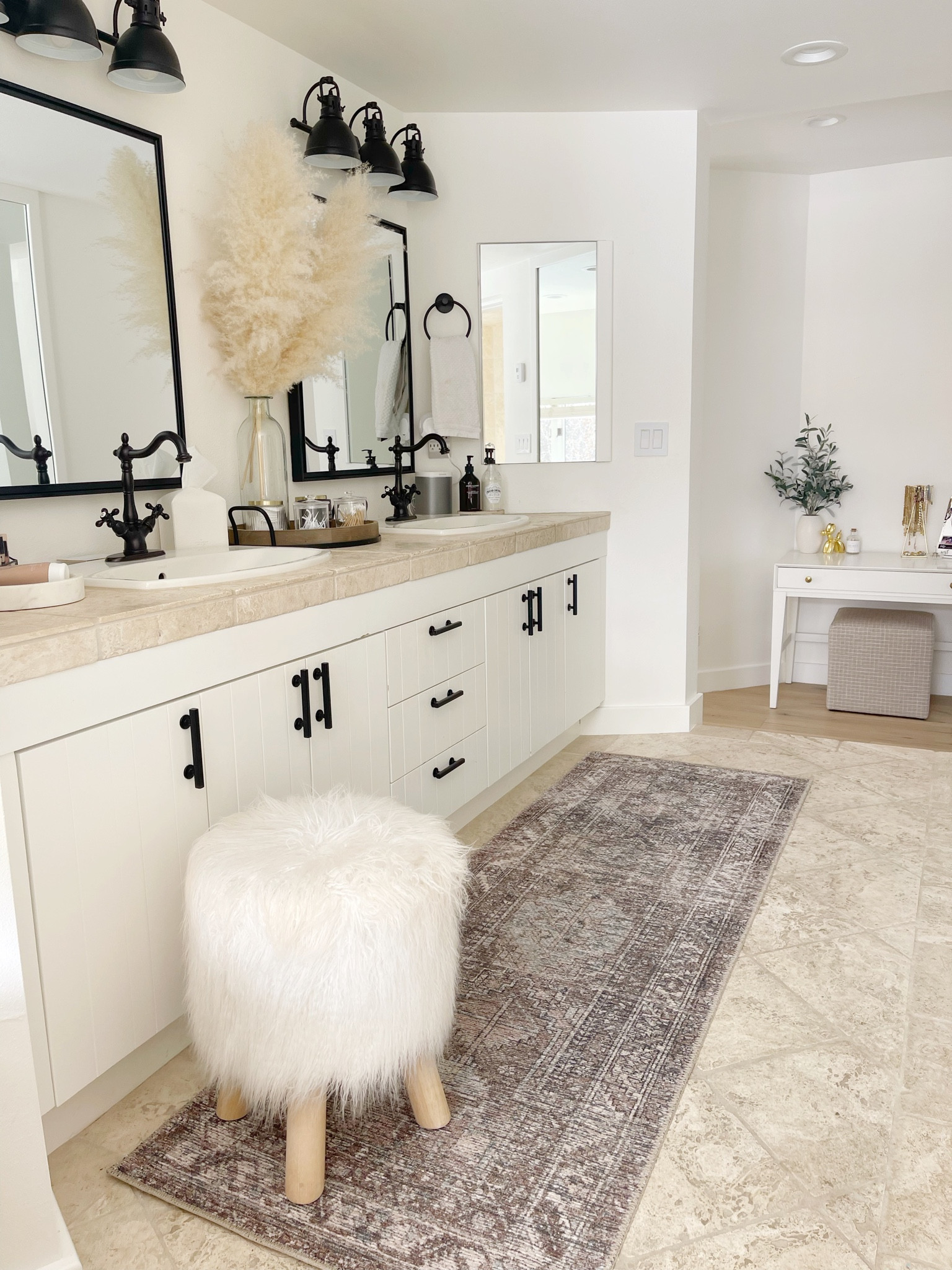 H O M E \ use a runner in your bathroom rather than a mat🤌🏻

Home decor
Wayfair 

#LTKhome