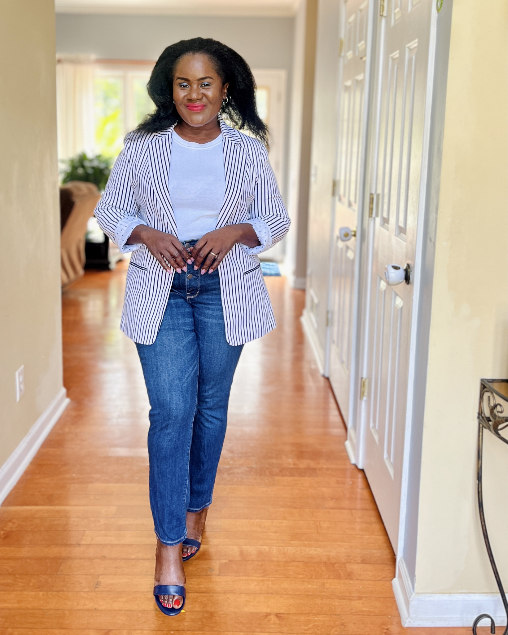 The classic white tee, blazer, and a pair of jeans, will never go out of style. These are key pieces we should always have in our closets…..in different colors. Lol
.
.
#outfitinspiration #styleinspo #fallfashion #falloutfitidea #jeans #blazer #workwear #casualwear 

#LTKWorkwear #LTKMidsize #LTKOver40