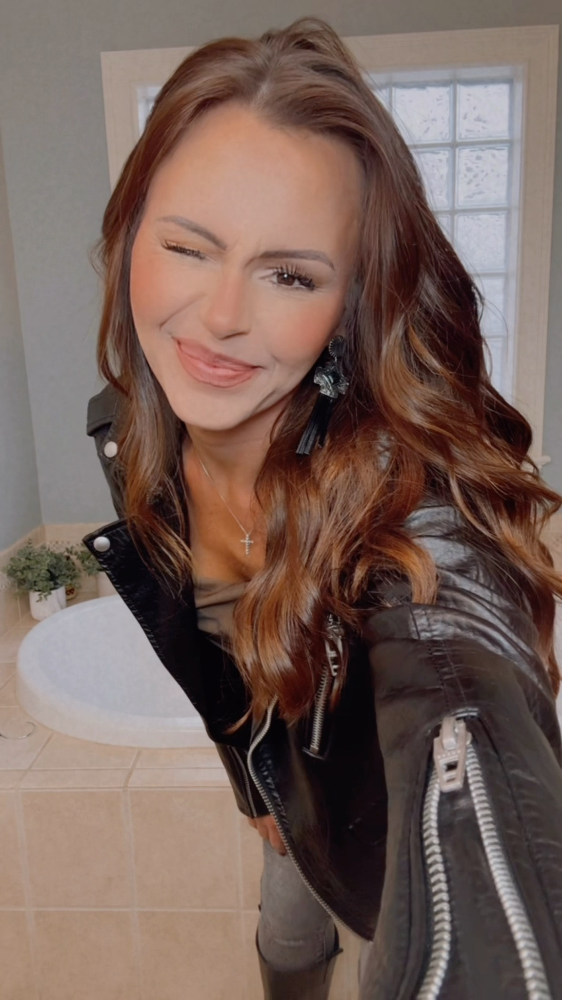 GDWM: Jonas Brothers 🎶


Concert fit idea/inspo 🎶🎟️💃🏼🤘

#LTKGiftGuide #LTKParties #LTKStyleTip