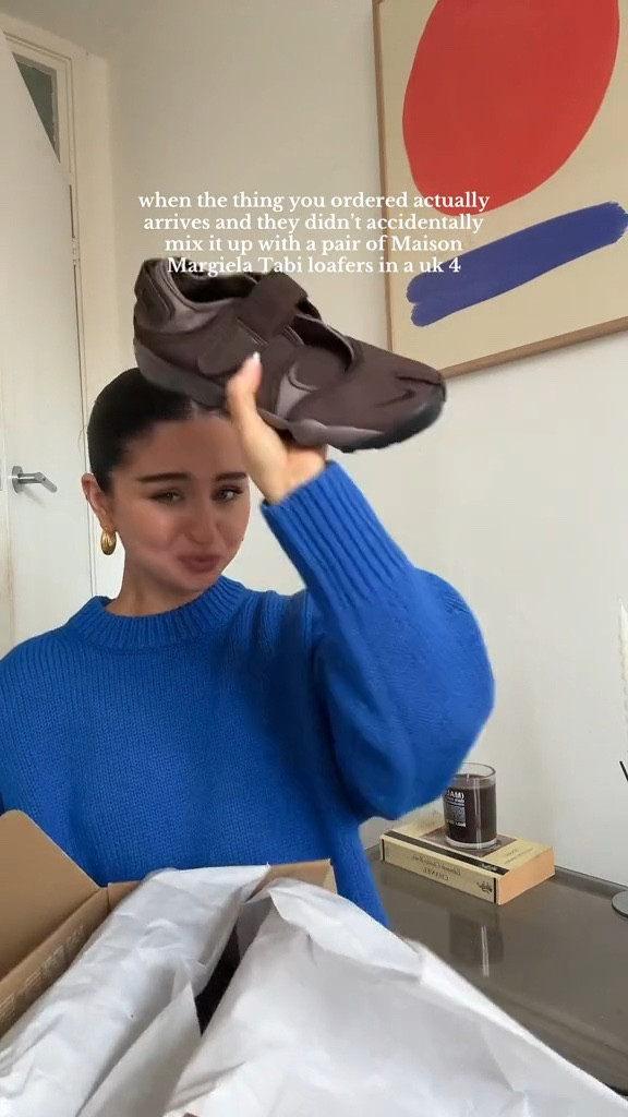 DIMES DIMES DIMES!!! 

Cos jumper, cos,  cos knit jumper 

#LTKshoes #LTKautumn #LTKworkwear