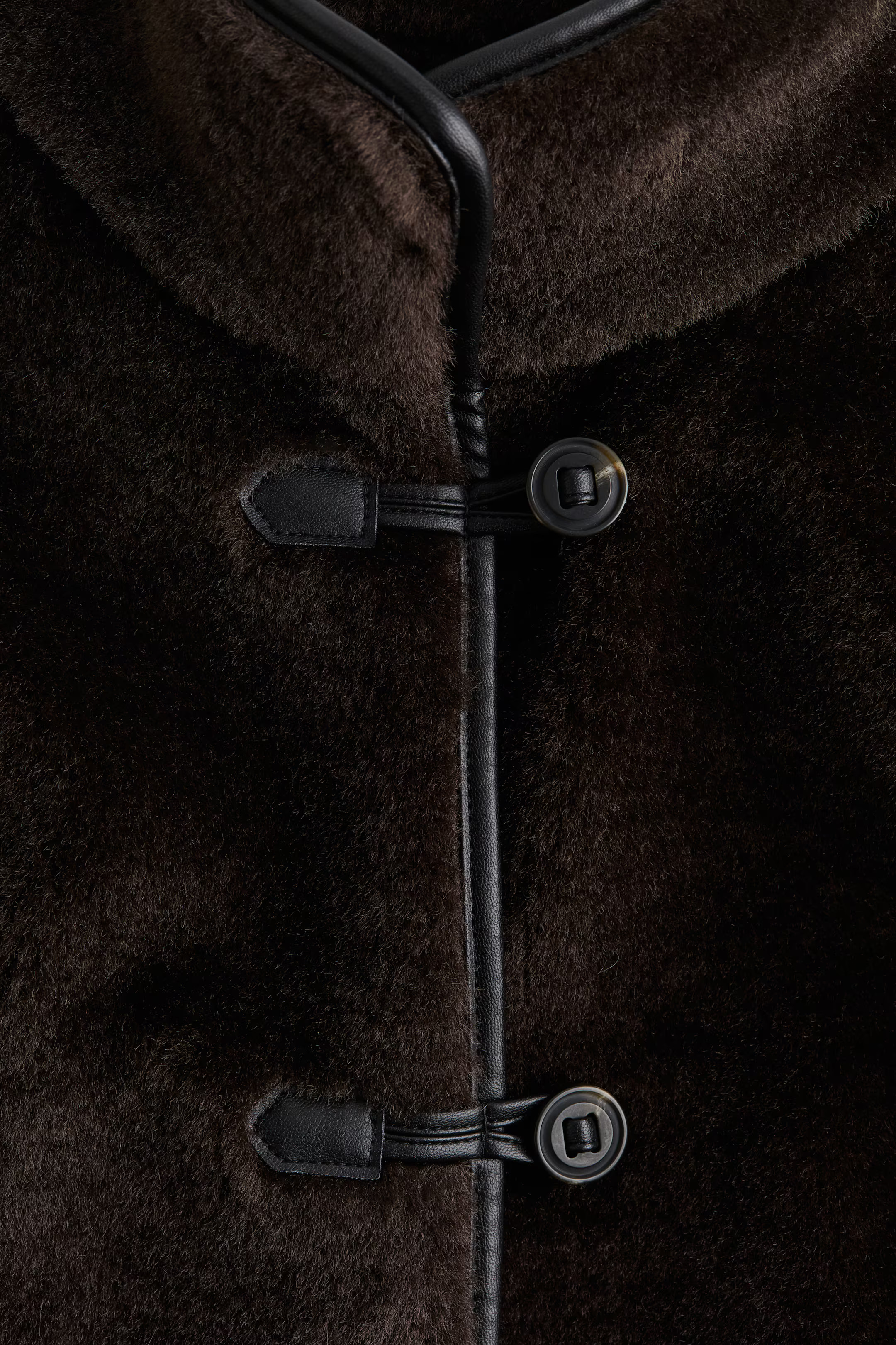 Fluffy jacket | H&M (UK, MY, IN, SG, PH, TW, HK)