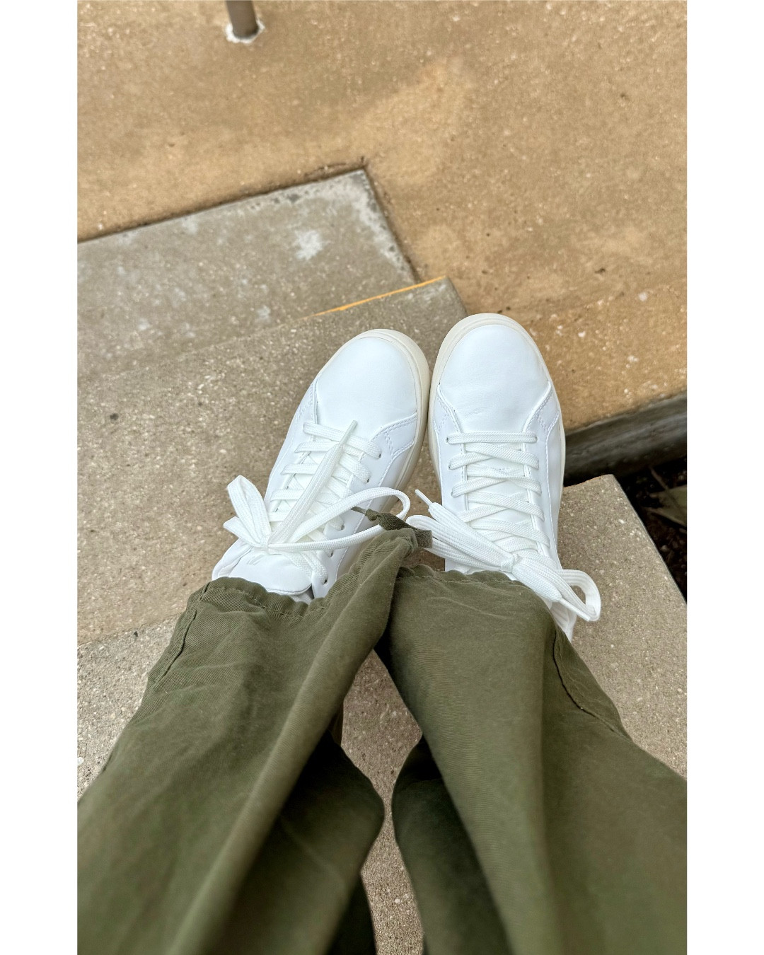 Urban uniform, but make it circular ♻️

Styled these @thousand_fell Lace Ups with a cargo pant moment and a graphic tee.

Why I love them?
 ✔️ Recyclable + earns you credit
 ✔️ Vegan bio-leather + Amazonian rubber
 ✔️ Made for the city, and comfy as hell
 
All linked in my LTK!

 #ad #ThousandFellPartner