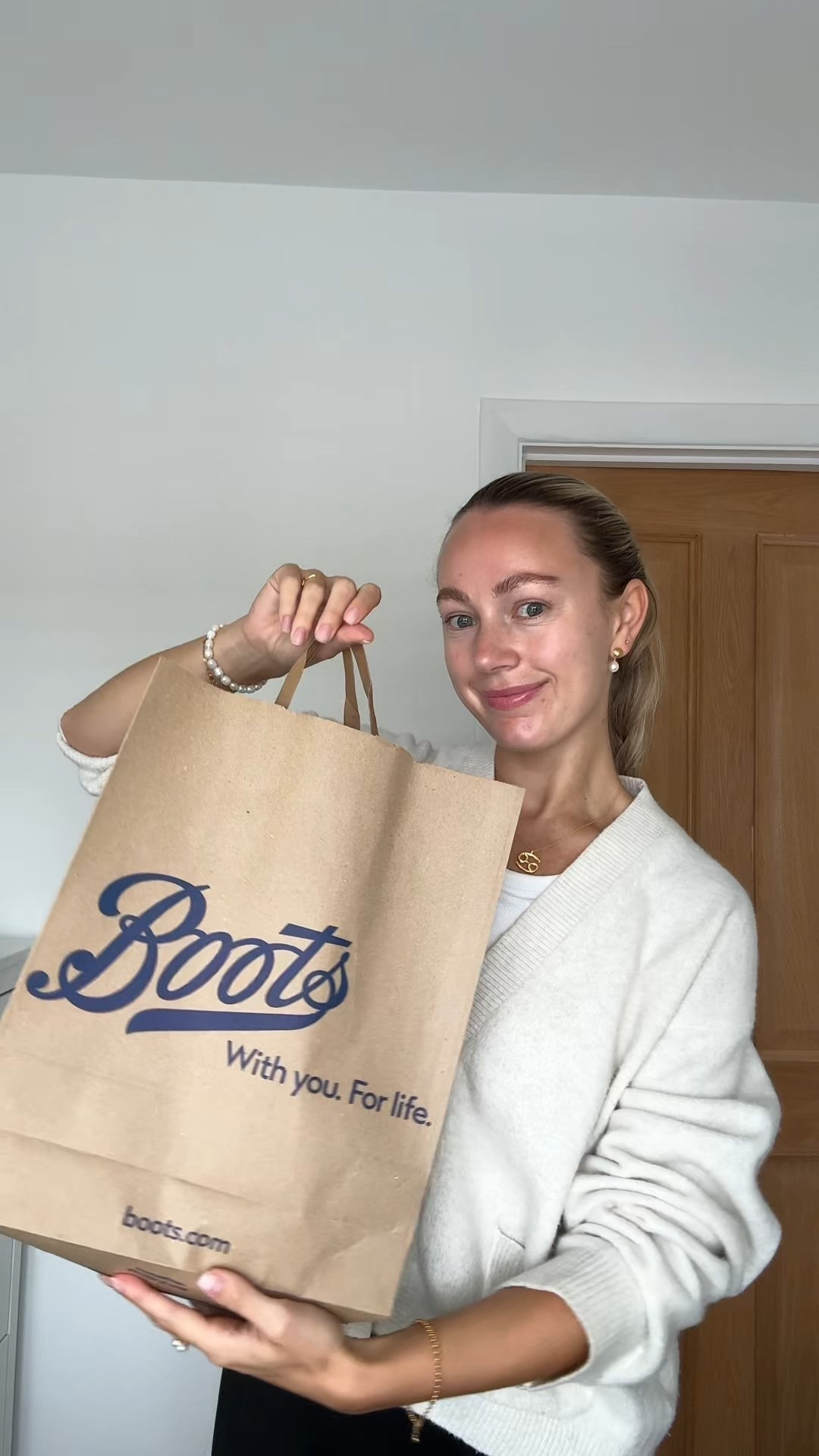 Summer refresh for my hair @bootsuk AD 🧖🏼‍♀️ My hair has never felt so soft and I’m really pleased with how much brighter my blonde looks without being too ashy or dried out! ✨

#LTKsummer #LTKbeauty