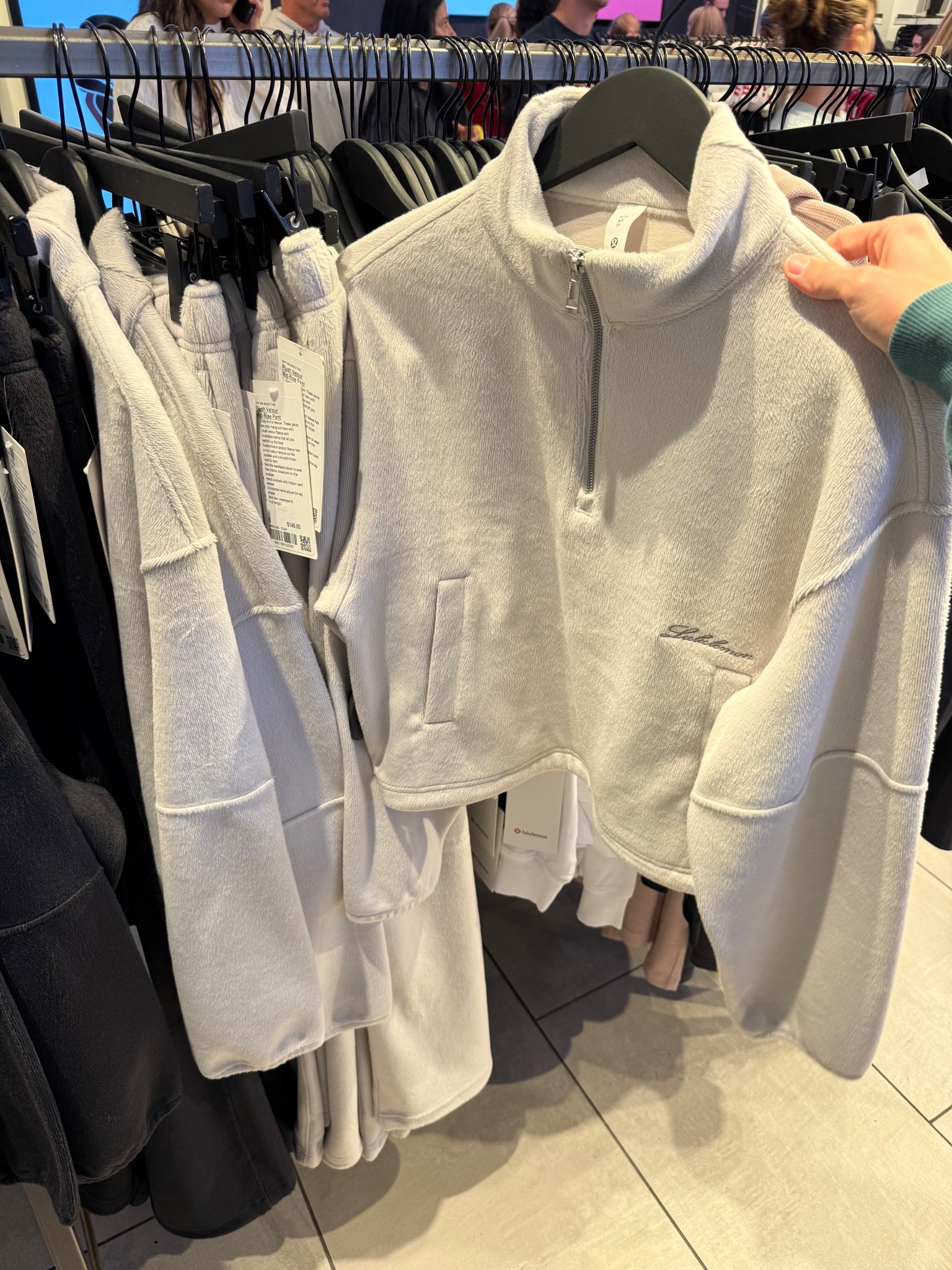 Lululemon velour half zip and sweat pants. Soo cute 

#LTKActive #LTKfitnessgoals