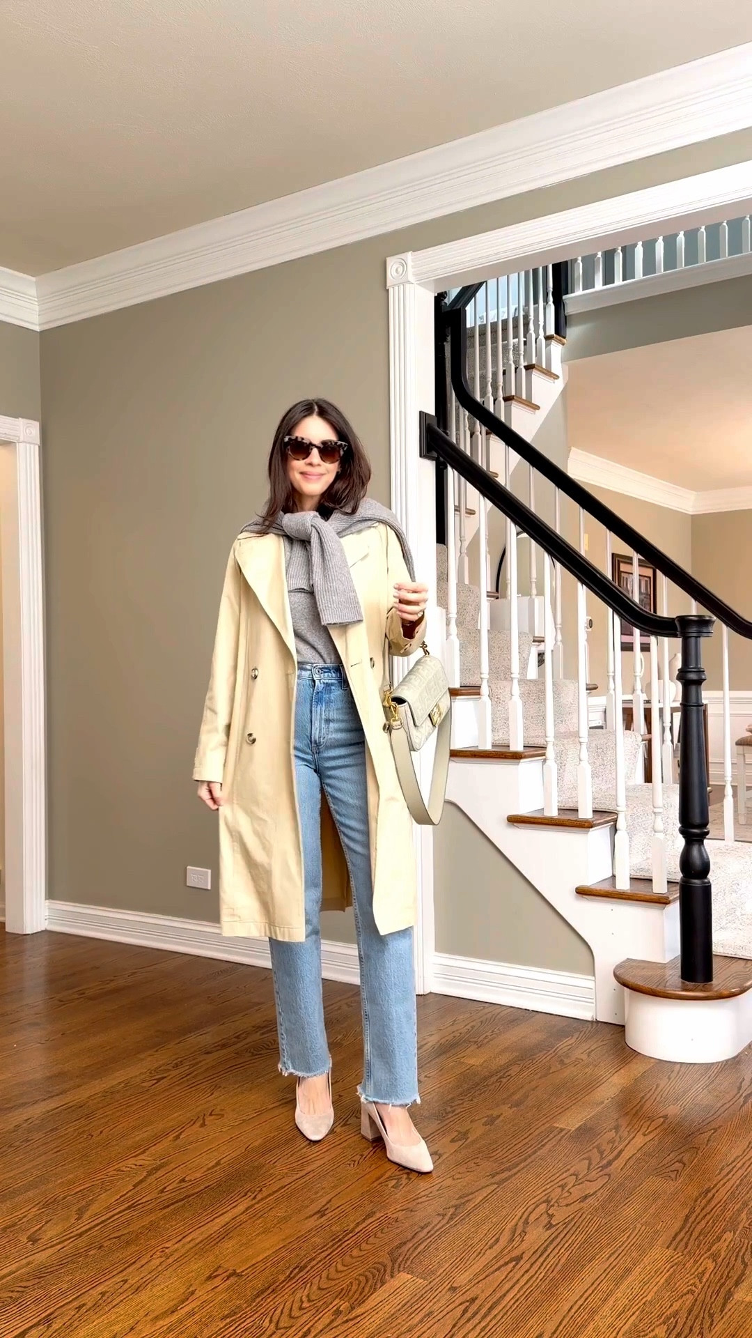 My 5-Minute Mom Outfit Formula that always works when I want to look put together:
Jeans + Sweater Tee + Trench Coat + Sweater over the shoulders + Loafers or Block Heels for comfort + Bag + Sunglasses ✨

#LTKootd #LTKgrwm #LTKSeasonal
