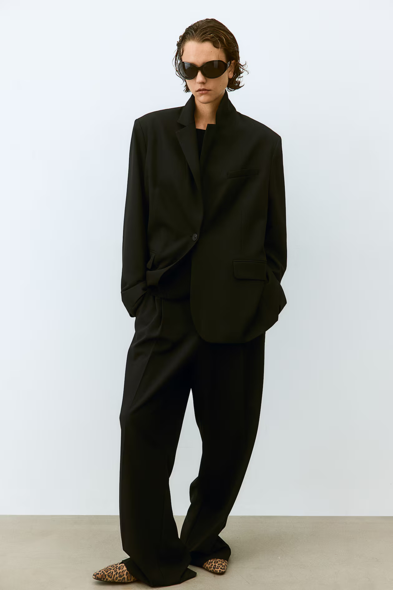 Loose-fit blazer - Black - Ladies | H&M GB | H&M (UK, MY, IN, SG, PH, TW, HK)